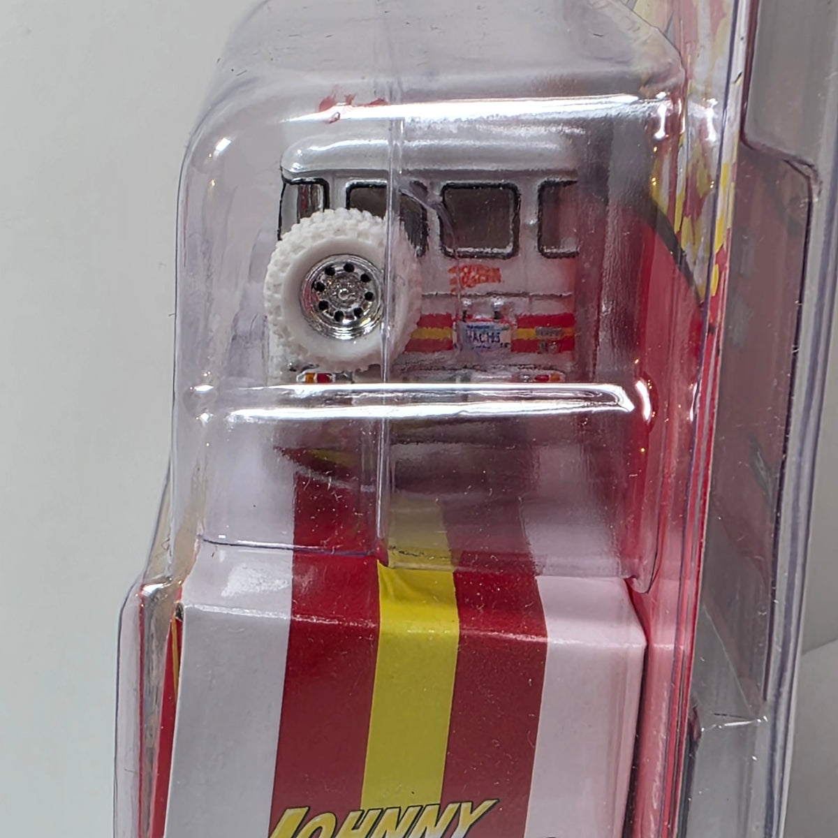 Johnny Lightning - SPEED RACER - MiJo CHASE - MACH 5 Toyota Land Cruiser 1980- JLPC7464 1/64 SCALE