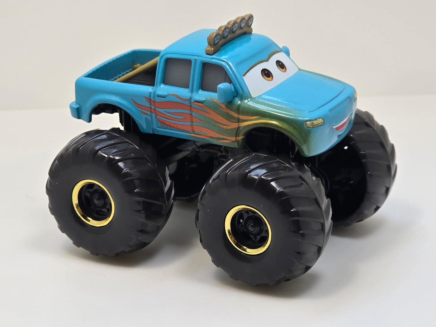 DISNEY PIXAR CARS - ON THE ROAD - IVY - MONSTER TRUCK