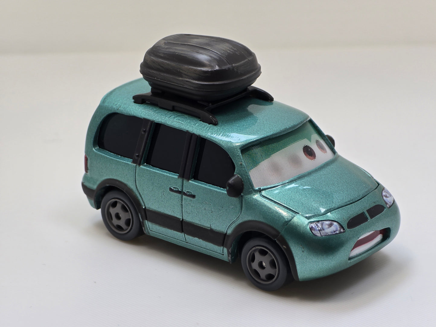 DISNEY PIXAR CARS - VAN - WITH LENTICULAR EYES - PRE OWNED