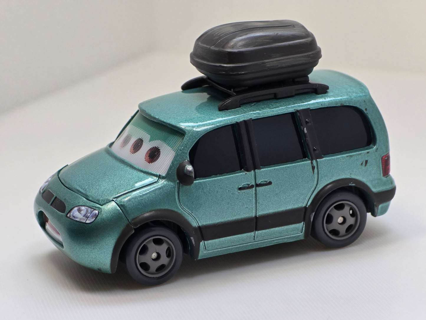DISNEY PIXAR CARS - VAN - WITH LENTICULAR EYES - PRE OWNED