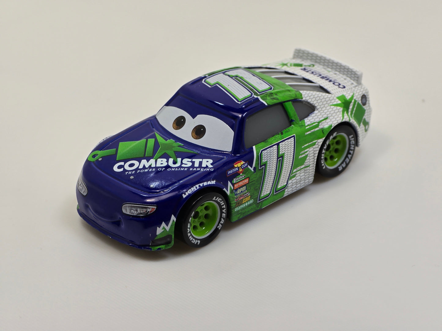 DISNEY PIXAR CARS - CHIP GEARINGS #11 - COMBUSTR