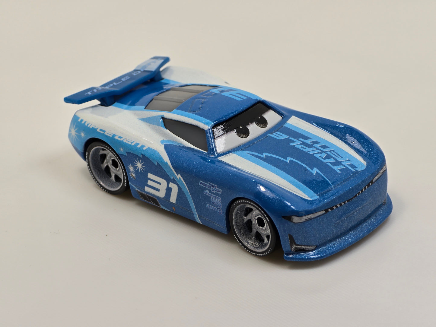 DISNEY PIXAR CARS - CAM SPINNER #31 - " TRIPLE DENT " NEXT GEN