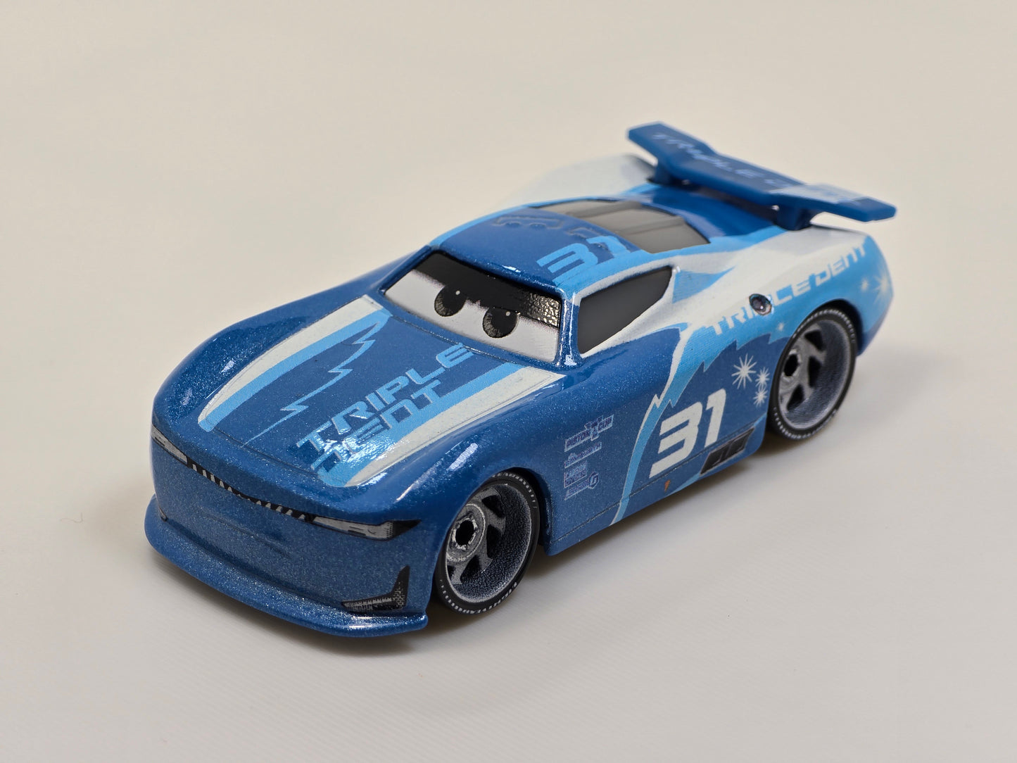 DISNEY PIXAR CARS - CAM SPINNER #31 - " TRIPLE DENT " NEXT GEN