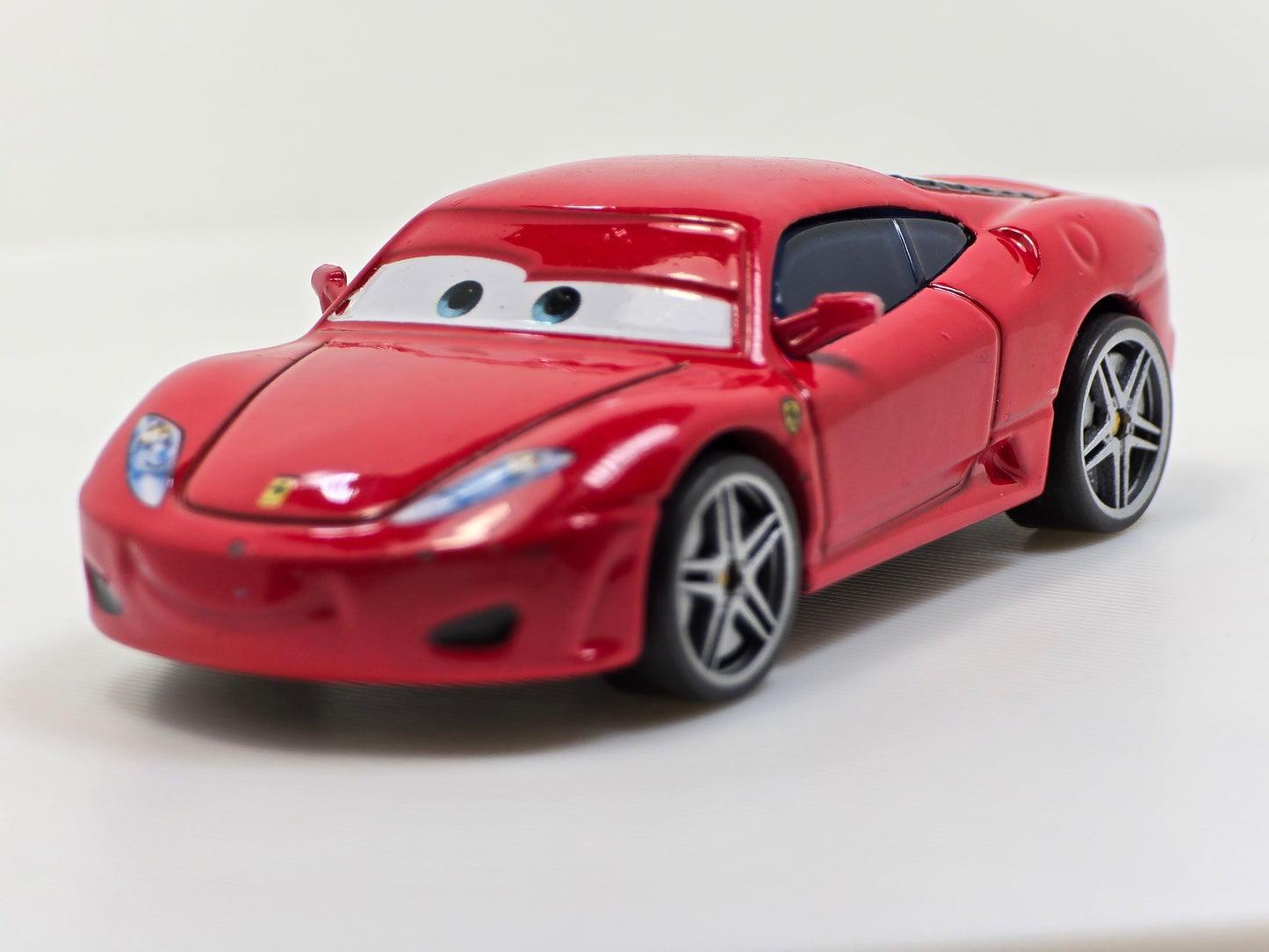 DISNEY PIXAR CARS - FERRARI F430 - MICHAEL SCHUMACHER - PRE OWNED