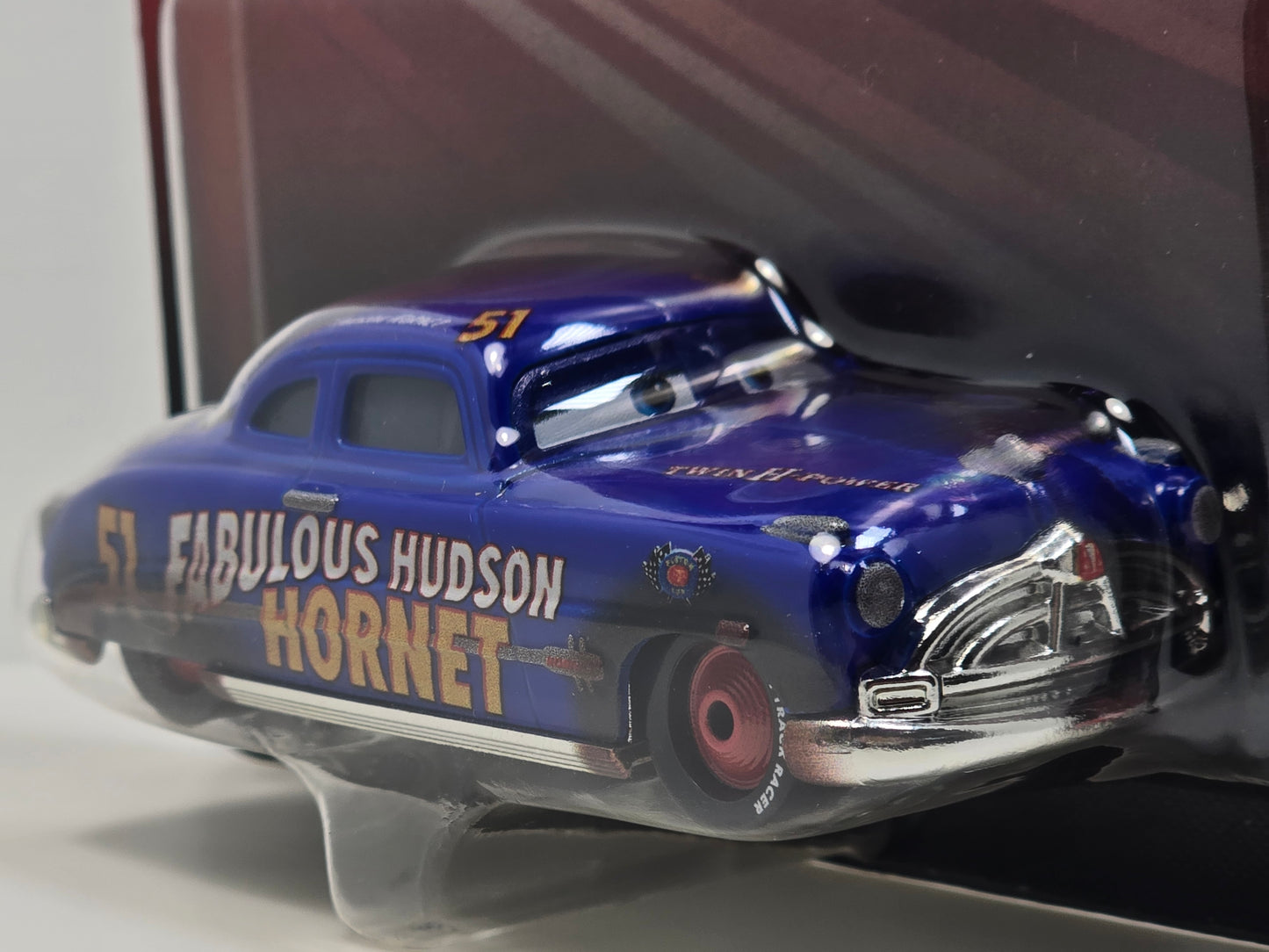 DISNEY PIXAR CARS - DIRT TRACK FABULOUS HUDSON HORNET - DOC HUDSON