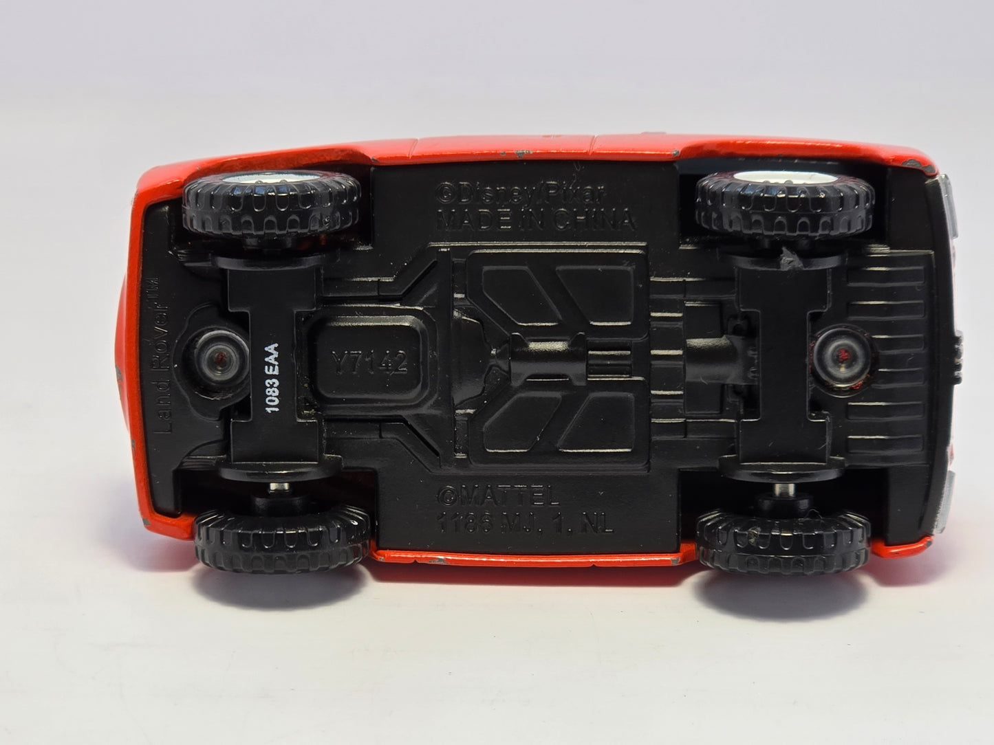 DISNEY PIXAR CARS - MAURICE WHEELKS - LAND ROVER - PRE OWNED