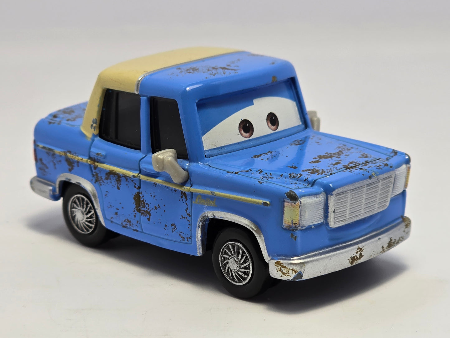 DISNEY PIXAR CARS 2 - OTIS - PRE OWNED