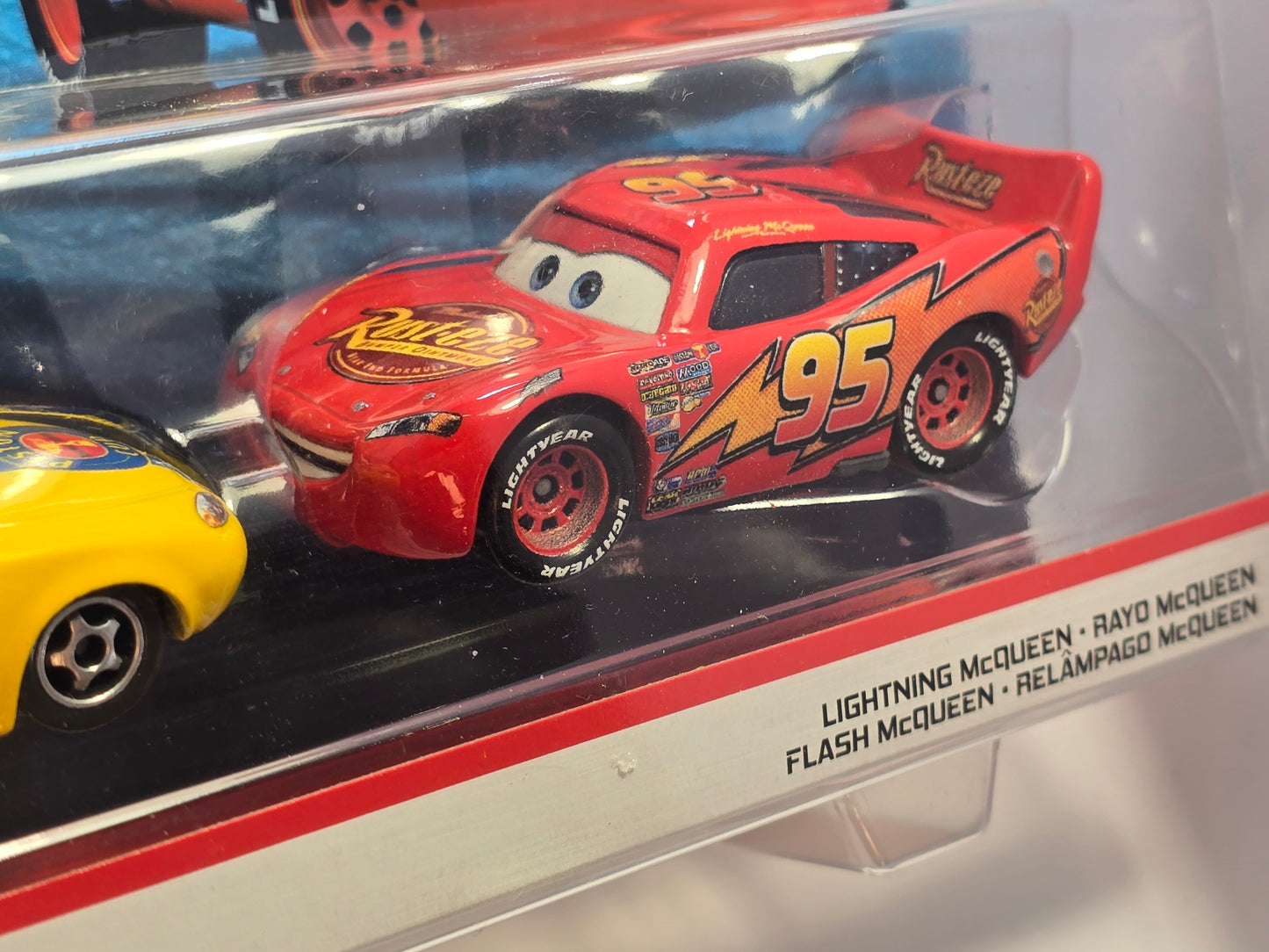 DISNEY PIXAR CARS - CHARLIE CHECKER & LIGHTNING McQUEEN - DINOCO 400 - TWIN PACK