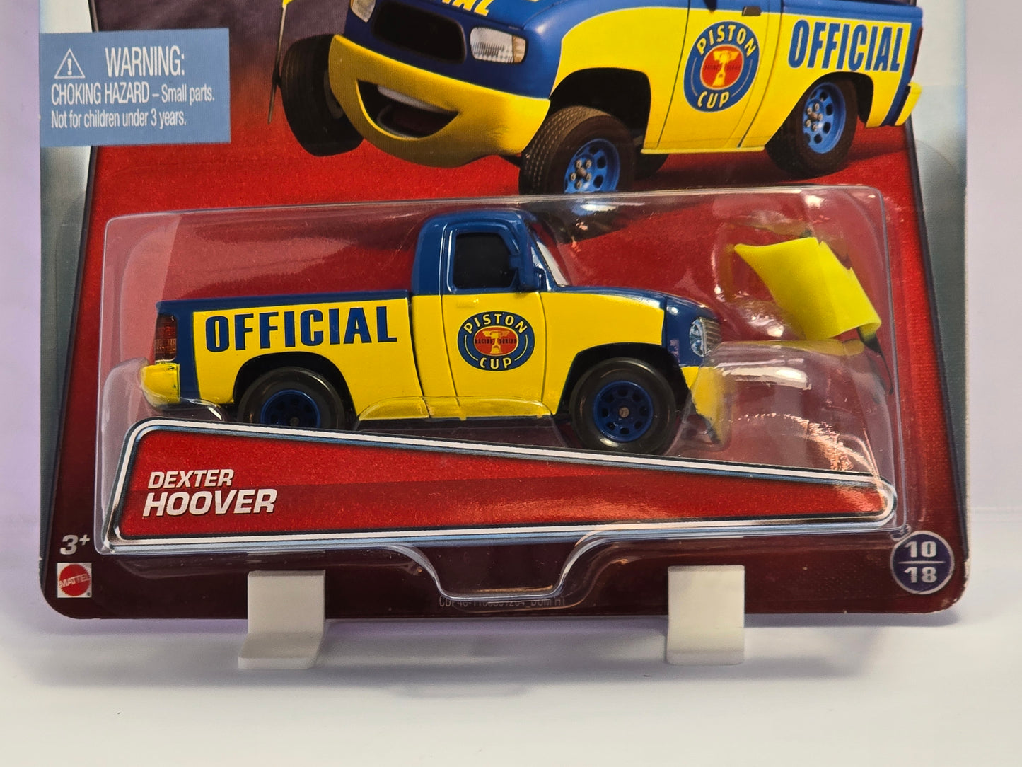 DISNEY PIXAR CARS - DEXTER HOOVER with YELLOW FLAG - 2014