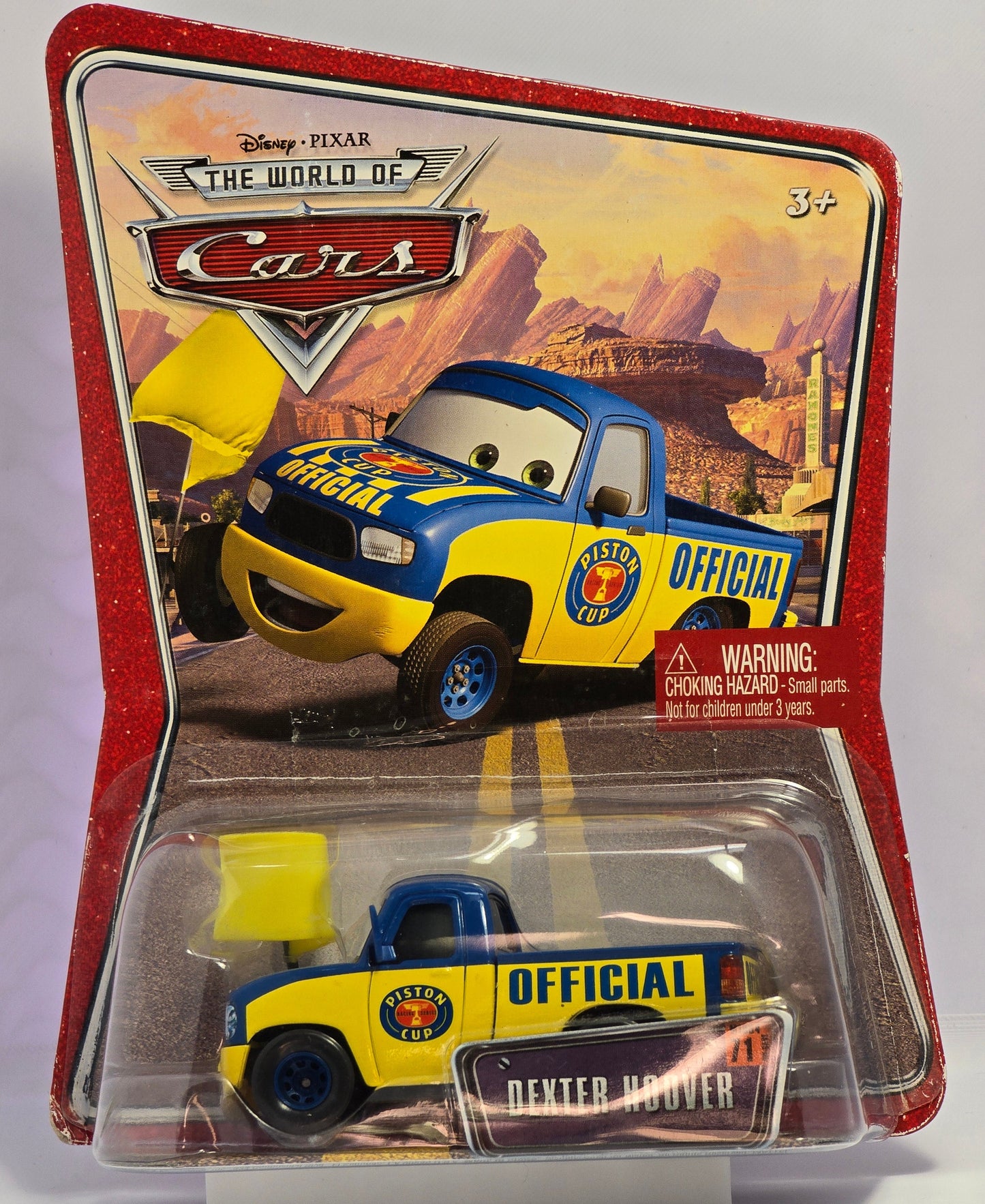 DISNEY PIXAR CARS - DEXTER HOOVER with YELLOW FLAG - 2008