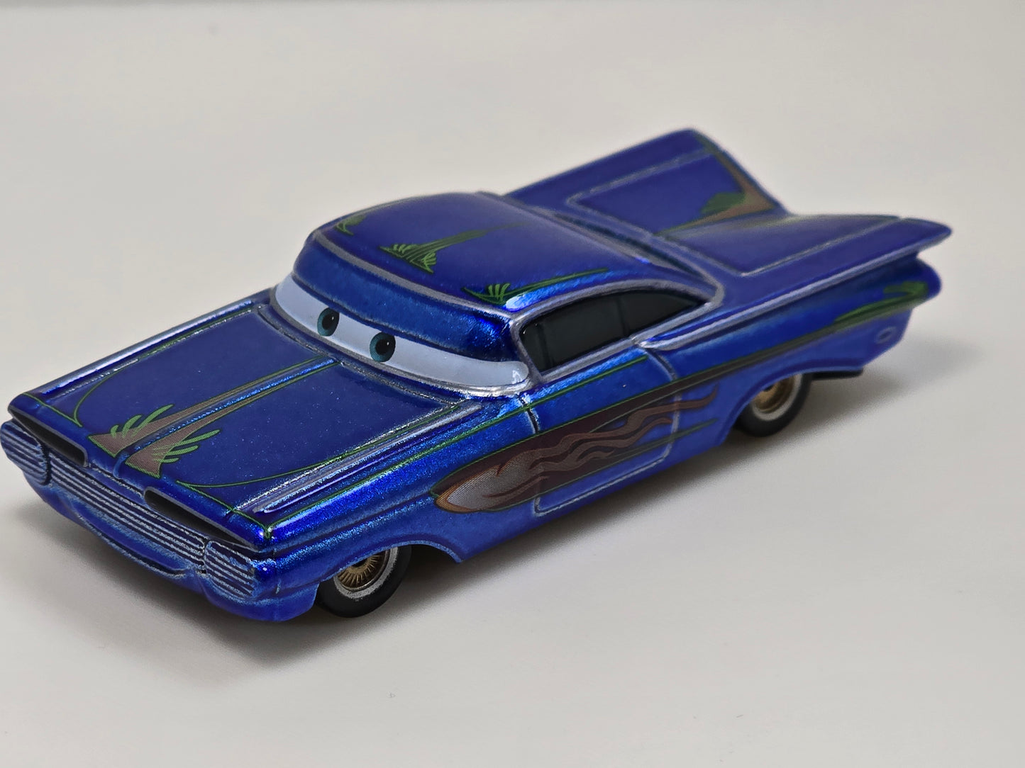 DISNEY PIXAR CARS - GHOSTLIGHT RAMONE - PRE OWNED