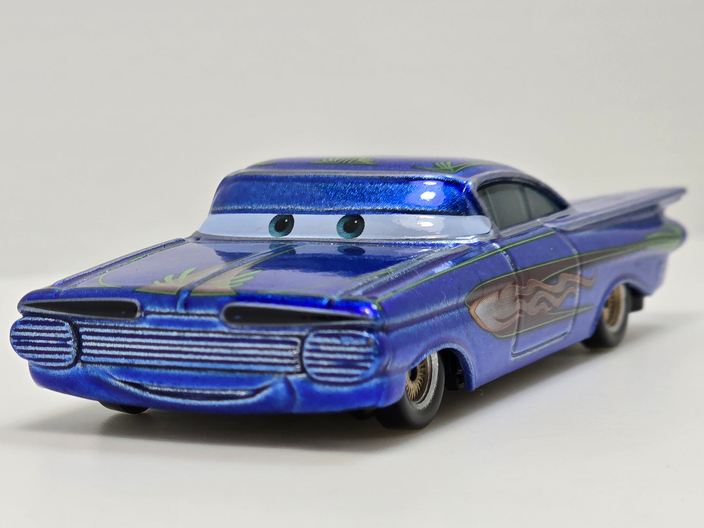 DISNEY PIXAR CARS - GHOSTLIGHT RAMONE - PRE OWNED