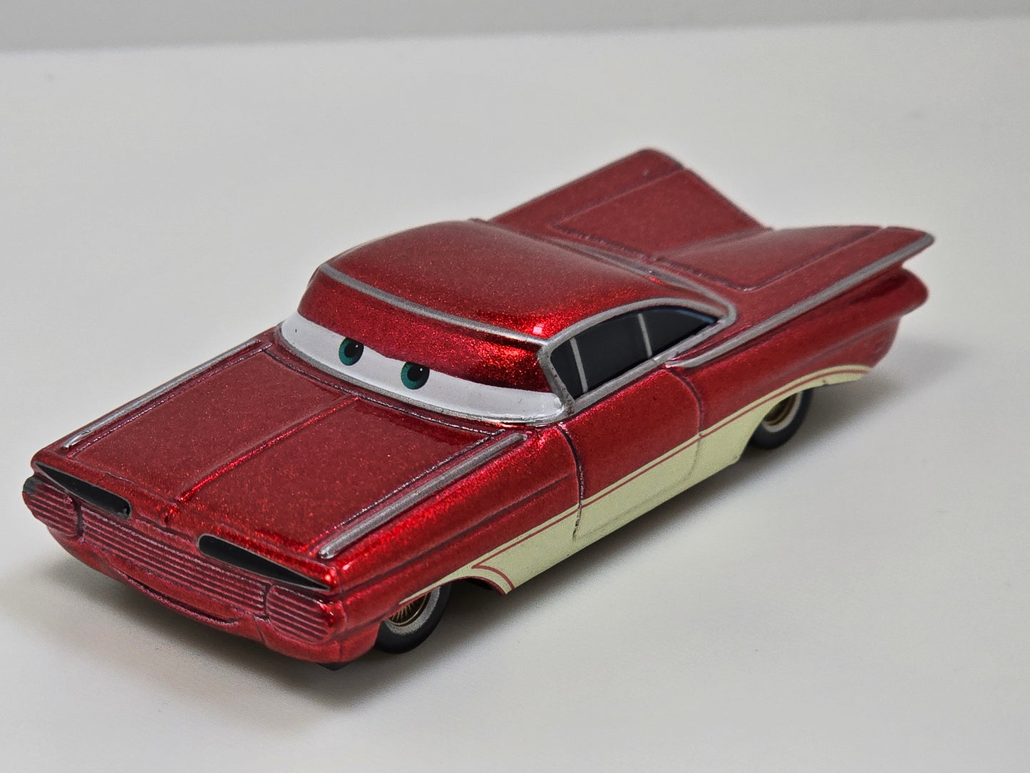 DISNEY PIXAR CARS - OLD SCHOOL RAMONE - RED - PRE OWNED