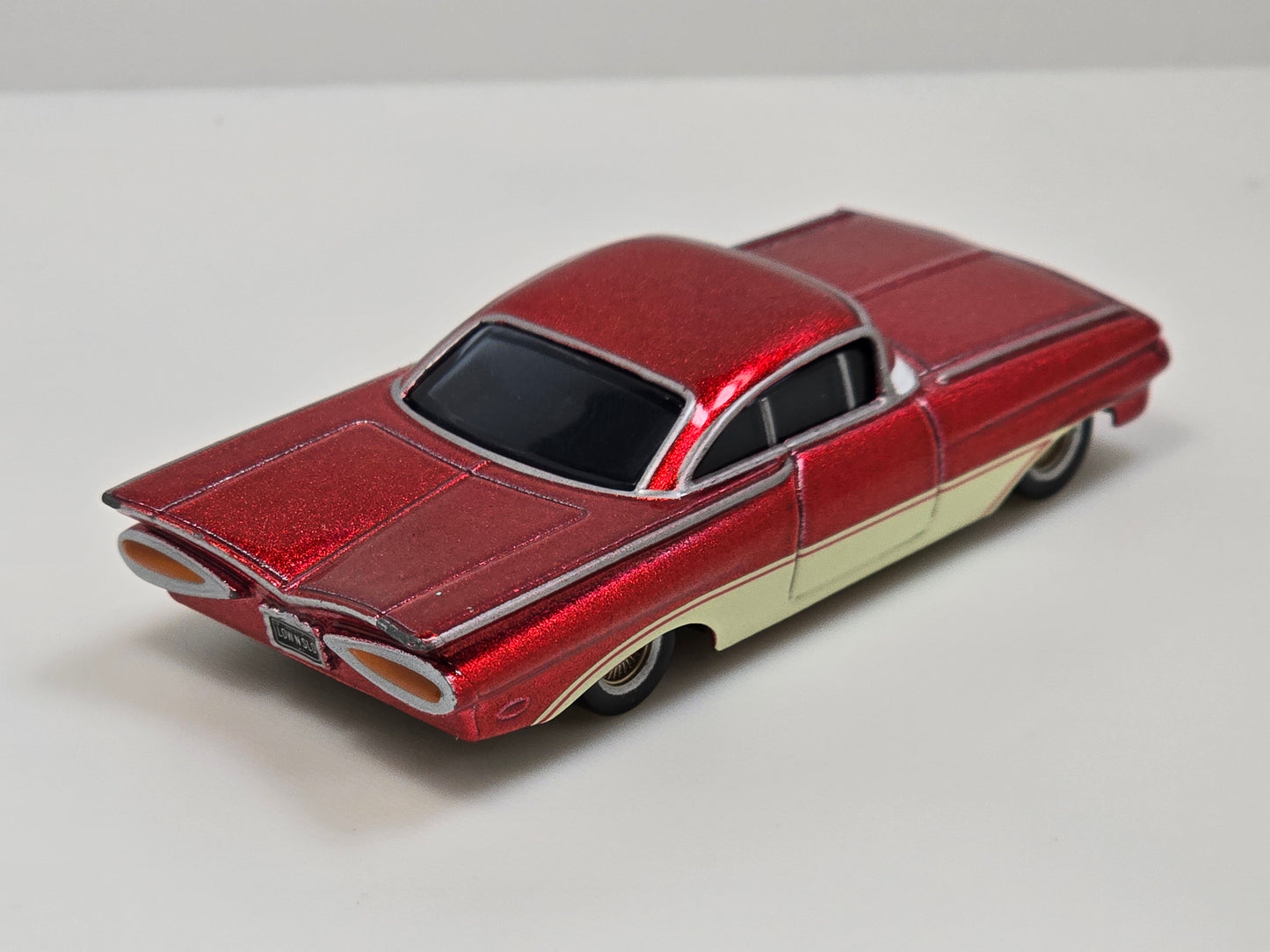 DISNEY PIXAR CARS - OLD SCHOOL RAMONE - RED - PRE OWNED
