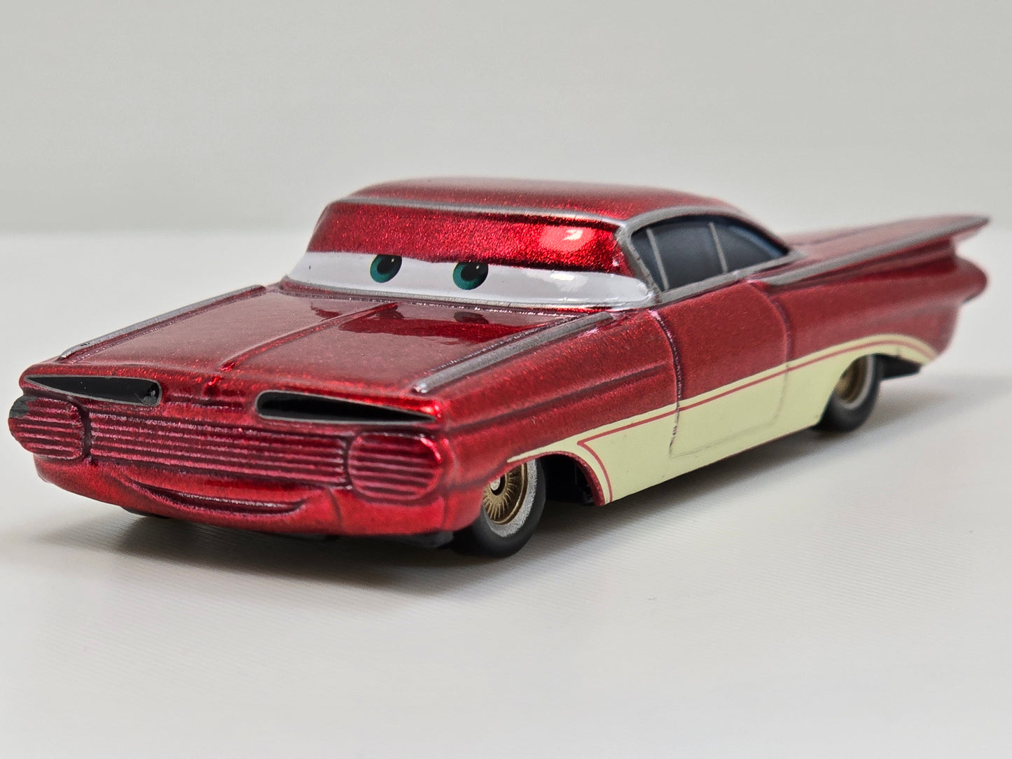 DISNEY PIXAR CARS - OLD SCHOOL RAMONE - RED - PRE OWNED