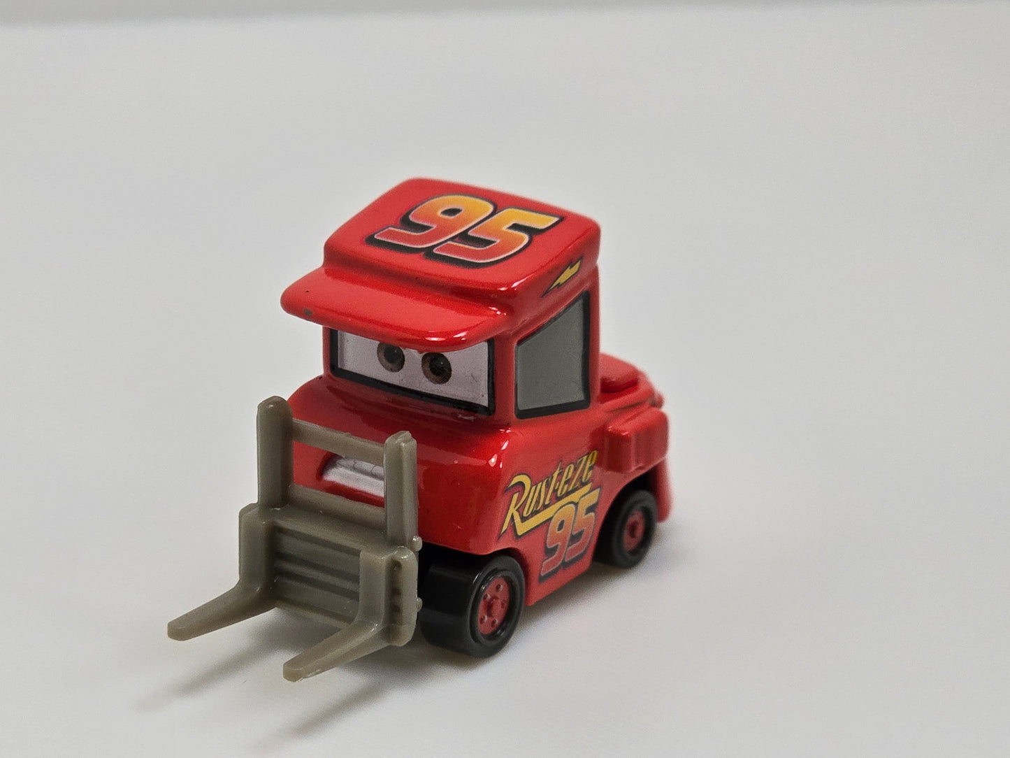 DISNEY PIXAR CARS - NOT CHUCK (CHARLES) - RUSTEZE PITTY - PRE OWNED