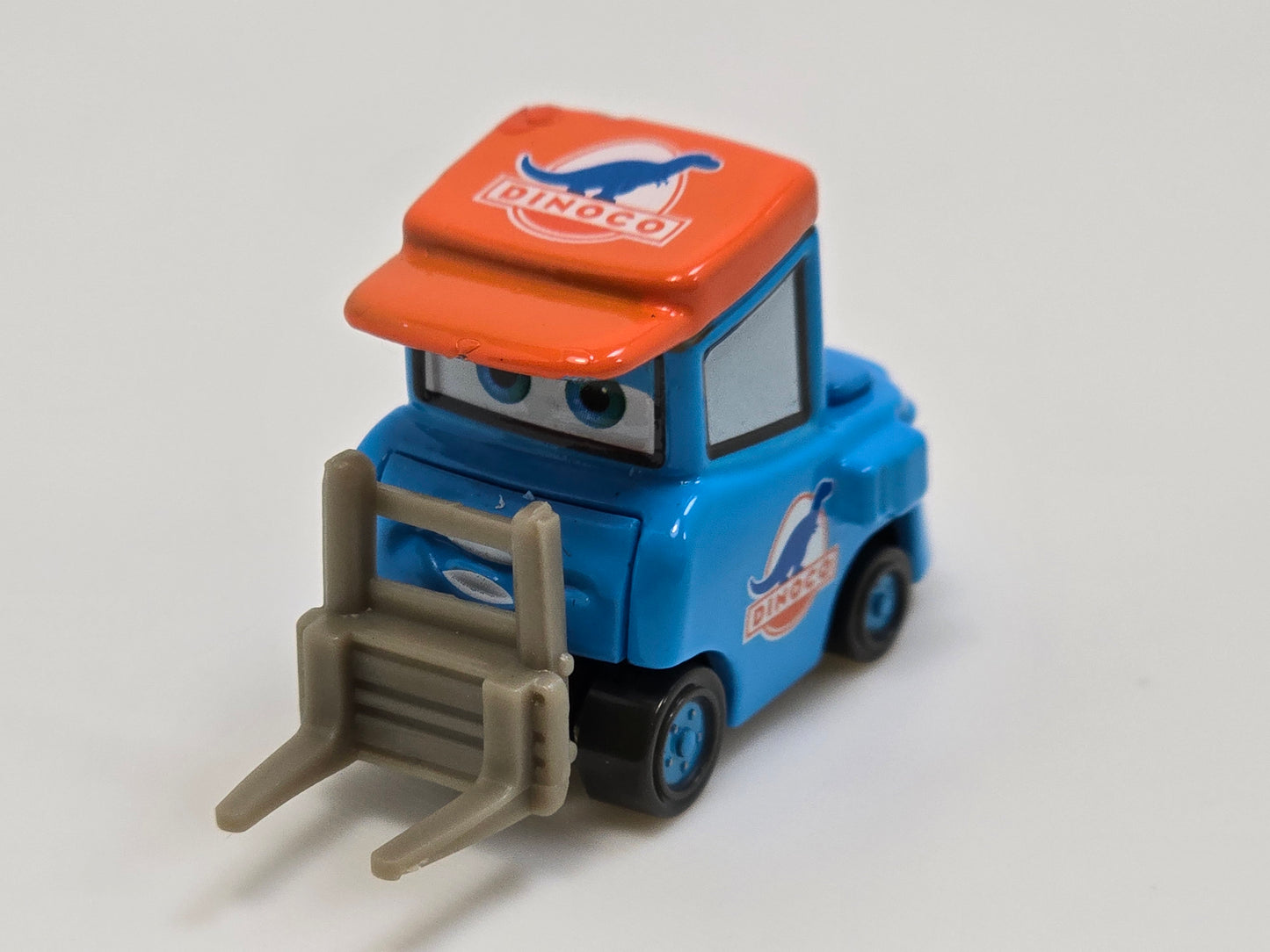 DISNEY PIXAR CARS - LUKE PETTLEWORK - DINOCO PITTY - PRE OWNED