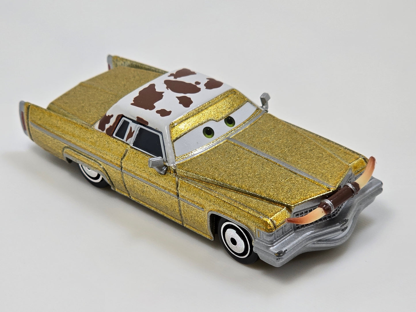 DISNEY PIXAR CARS - TEX DINOCO - PRE OWNED
