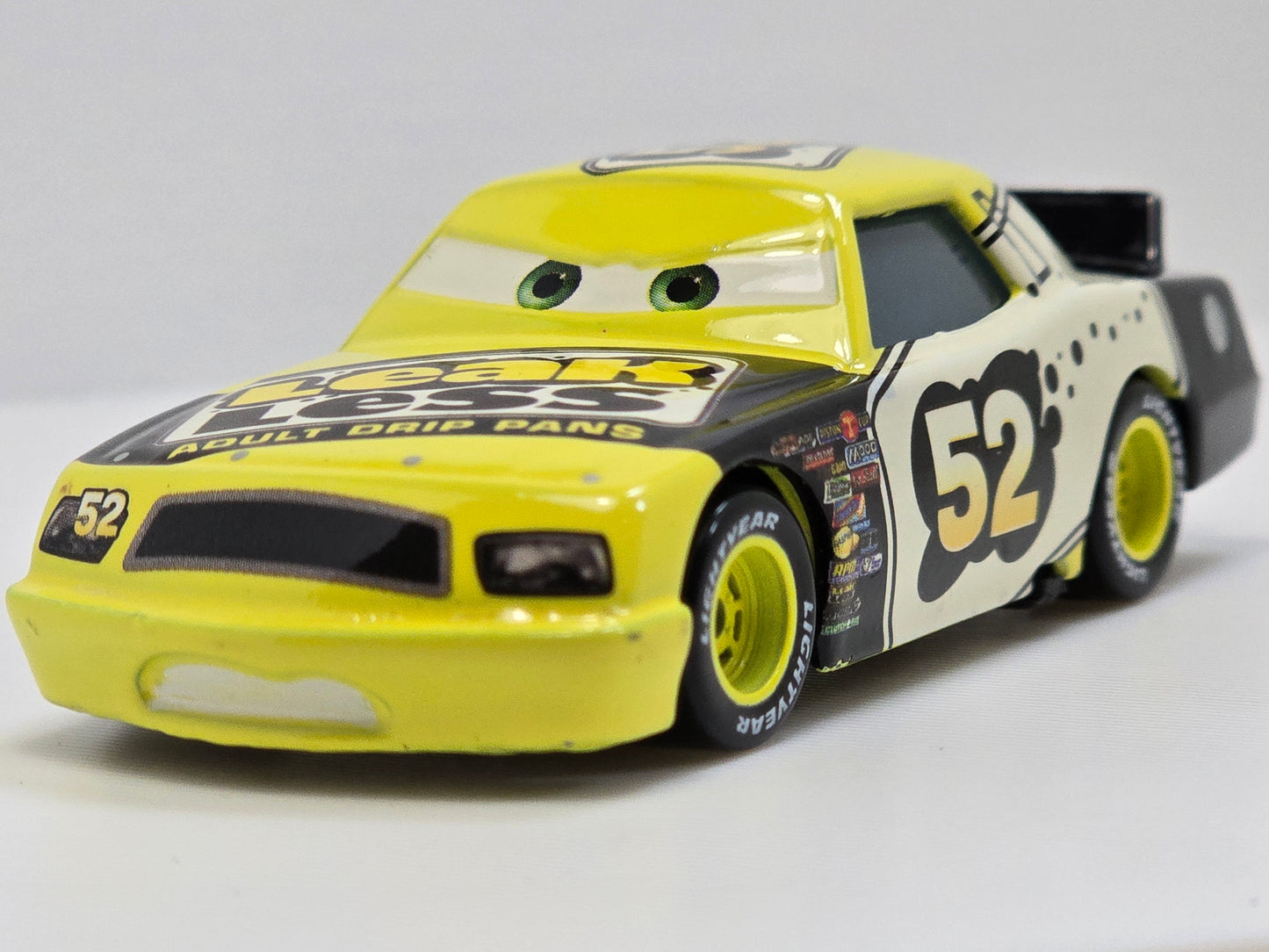 DISNEY PIXAR CARS - CLAUDE SCRUGGS - LEAK LESS #52 - PRE OWNED