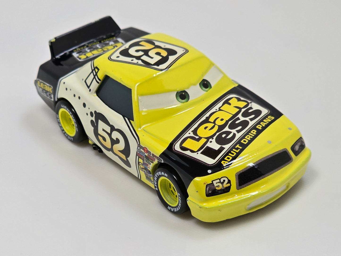 DISNEY PIXAR CARS - CLAUDE SCRUGGS - LEAK LESS #52 - PRE OWNED