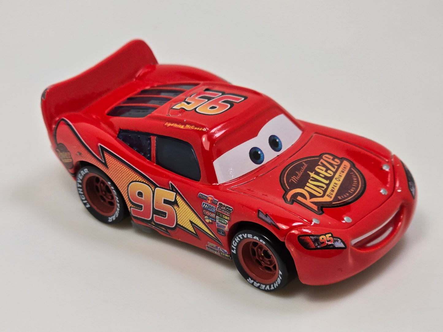 DISNEY PIXAR CARS - LIGHTNING McQUEEN  - PRE OWNED
