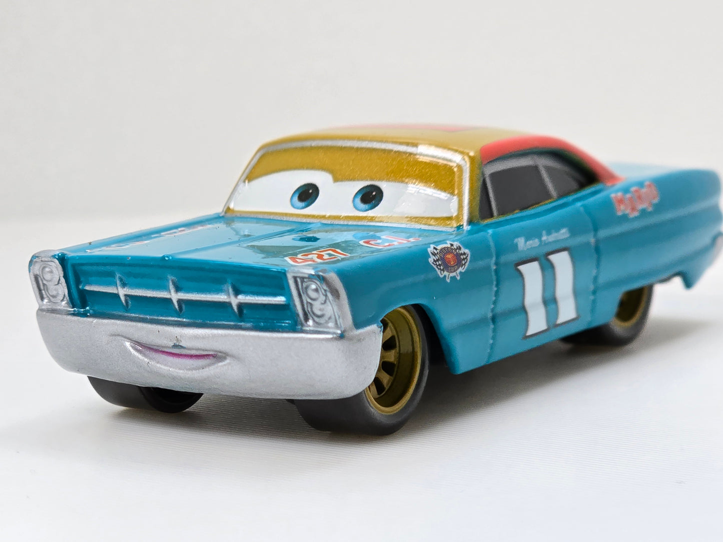 DISNEY PIXAR CARS - MARIO ANDRETTI #11 - PRE OWNED
