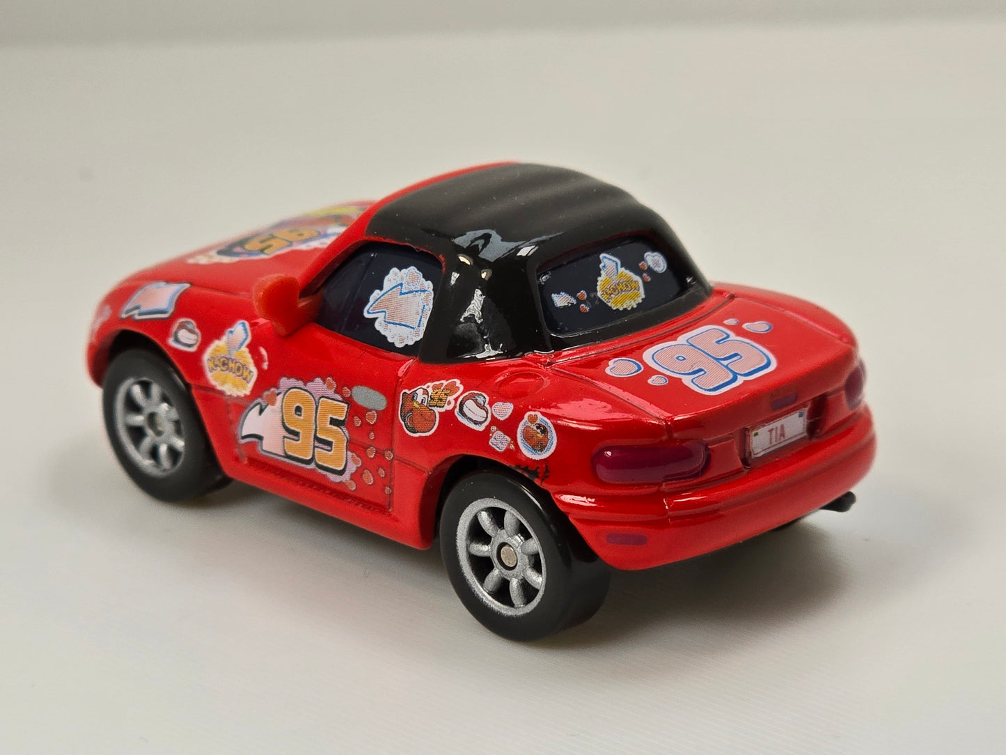 DISNEY PIXAR CARS - TIA - RACE FAN - MAZDA MIATA/MX5 - PRE OWNED