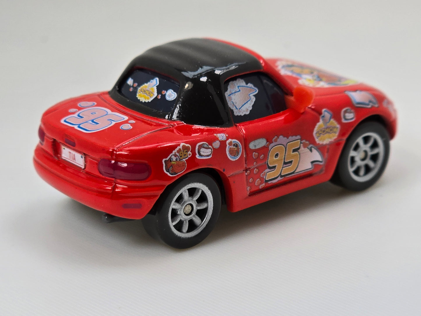 DISNEY PIXAR CARS - TIA - RACE FAN - MAZDA MIATA/MX5 - PRE OWNED