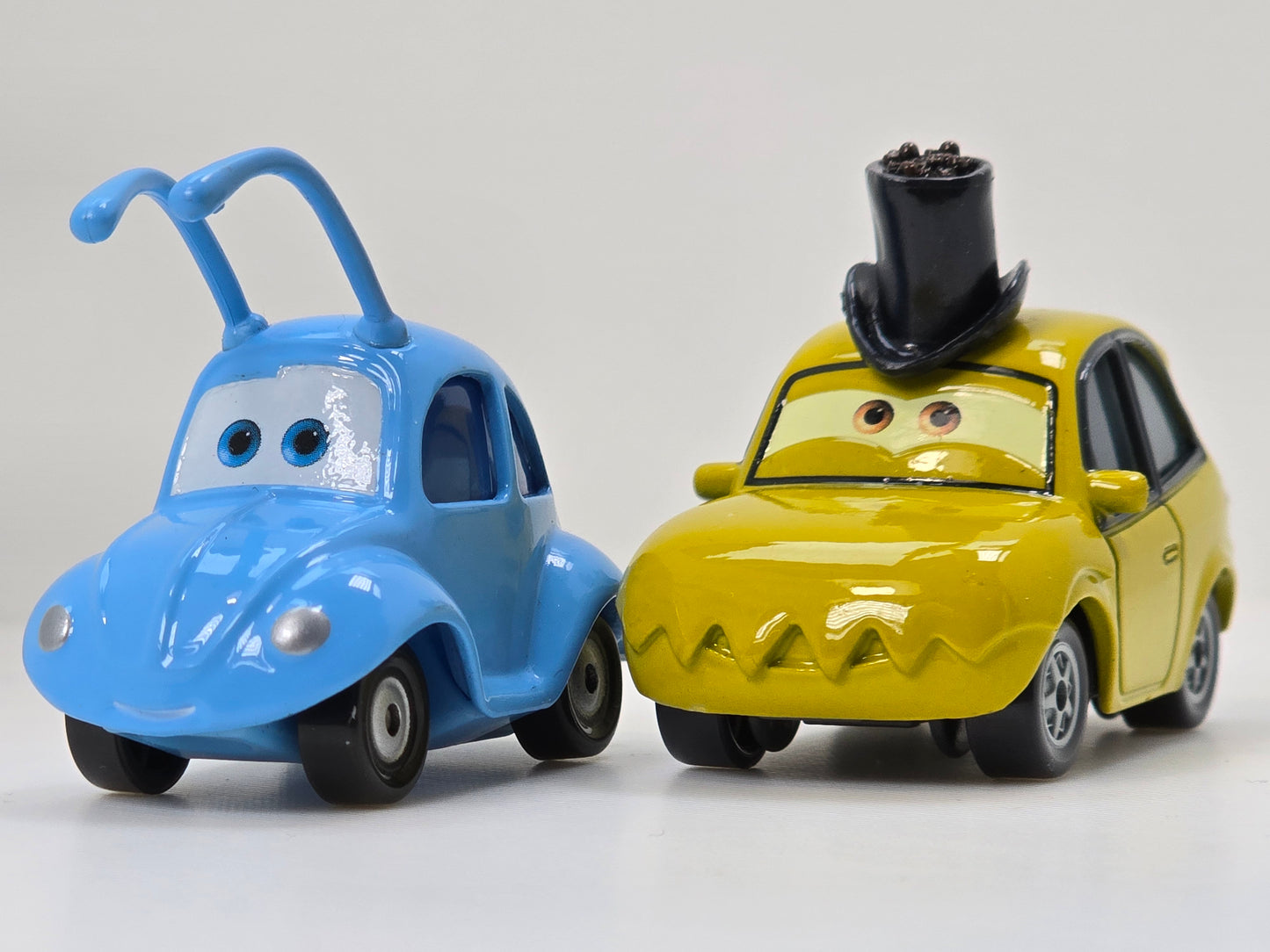 DISNEY PIXAR CARS - FLIK AND P.T FLEA - MOVIE MOMENTS - PRE OWNED