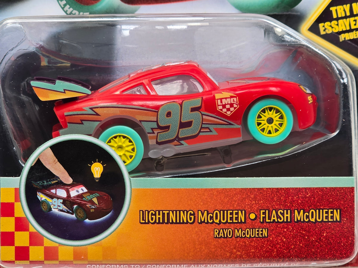 DISNEY PIXAR CARS  - RACE TO CELEBRATE - LIGHT UP - LIGHTNING MCQUEEN  - NEW