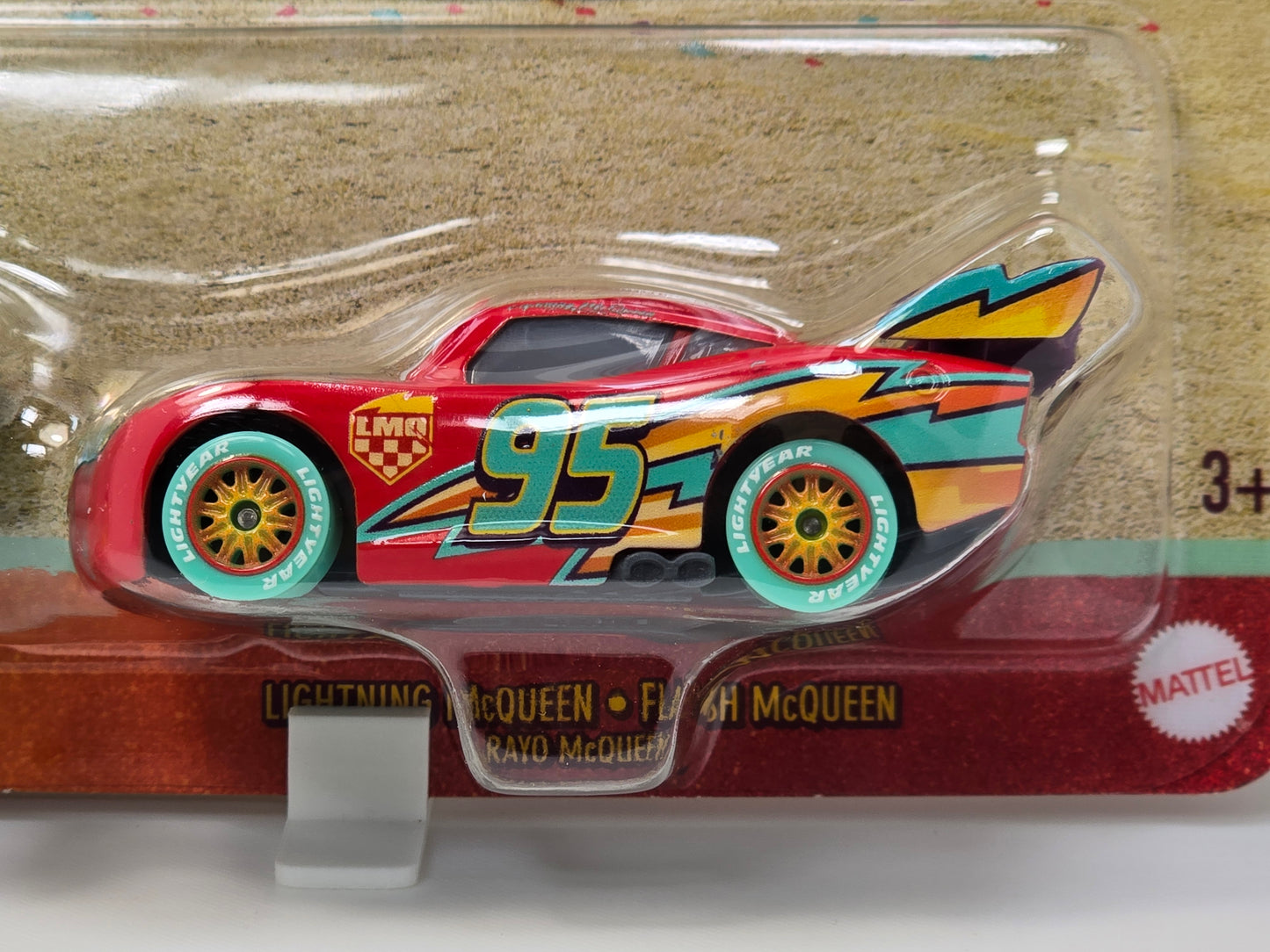 DISNEY PIXAR CARS  - RACE TO CELEBRATE - MATER & LIGHTNING McQUEEN - 2 PACK