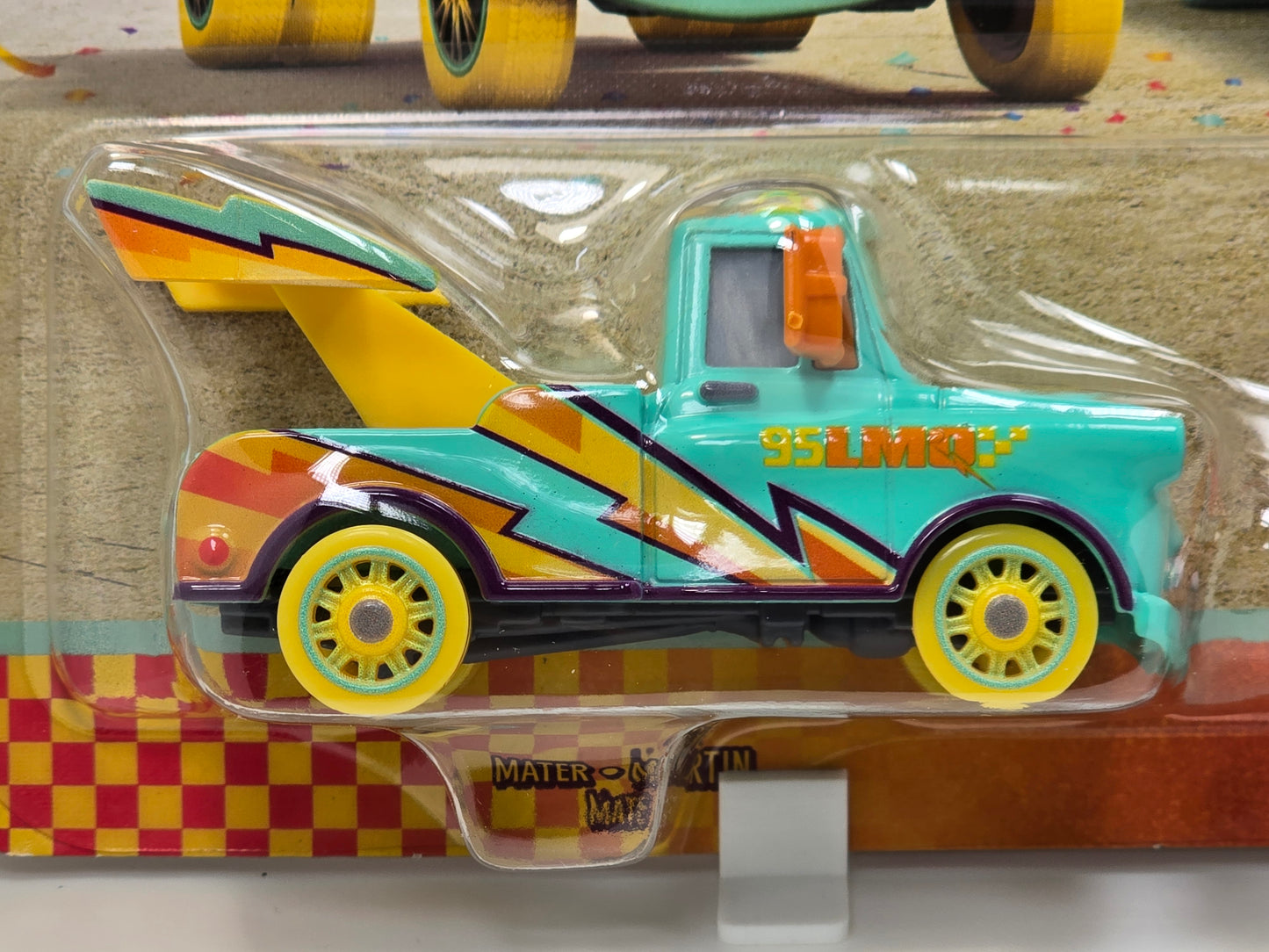 DISNEY PIXAR CARS  - RACE TO CELEBRATE - MATER & LIGHTNING McQUEEN - 2 PACK