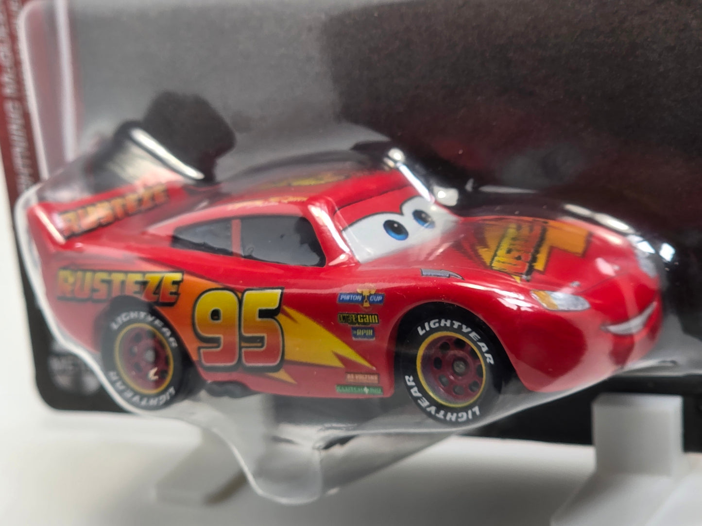 DISNEY PIXAR CARS 3 - RUSTEZE LIGHTNING MCQUEEN -  20th ANNIVERSARY
