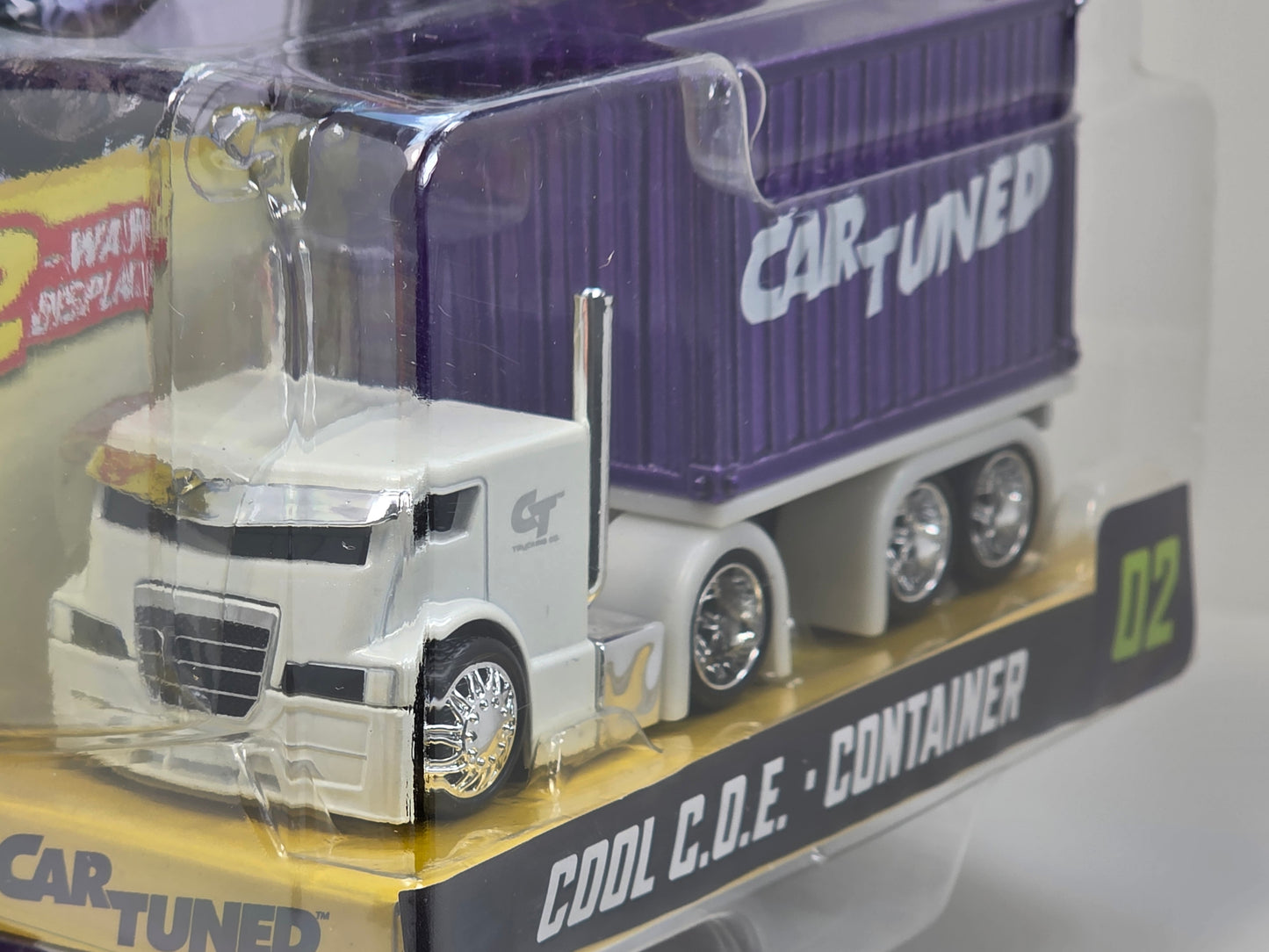 CAR TUNED RIGS SERIES 2 - COOL C.O.E. - WHITE with PURPLE CONTAINER #02