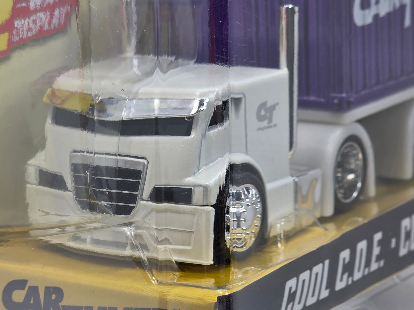 CAR TUNED RIGS SERIES 2 - COOL C.O.E. - WHITE with PURPLE CONTAINER #02