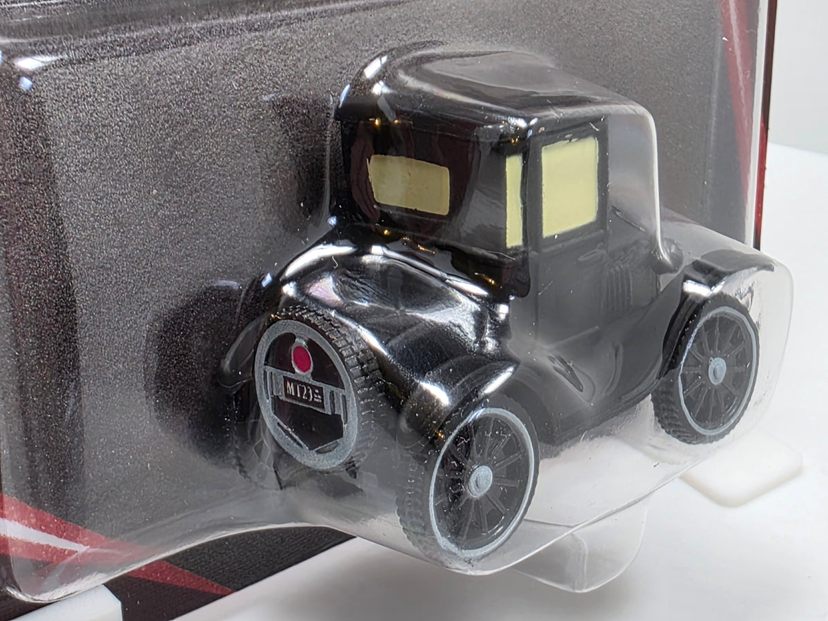 DISNEY PIXAR CARS - LIZZIE - NEW PACKAGING - NEW