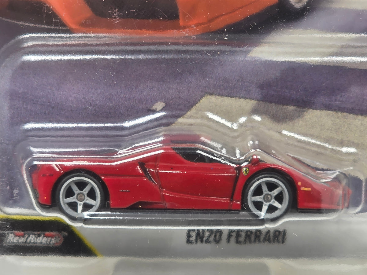 HOT WHEELS PREMIUM BOULEVARD FERRARI ENZO NEW INCLUDES PROTECTOR - JHW22 -NEW
