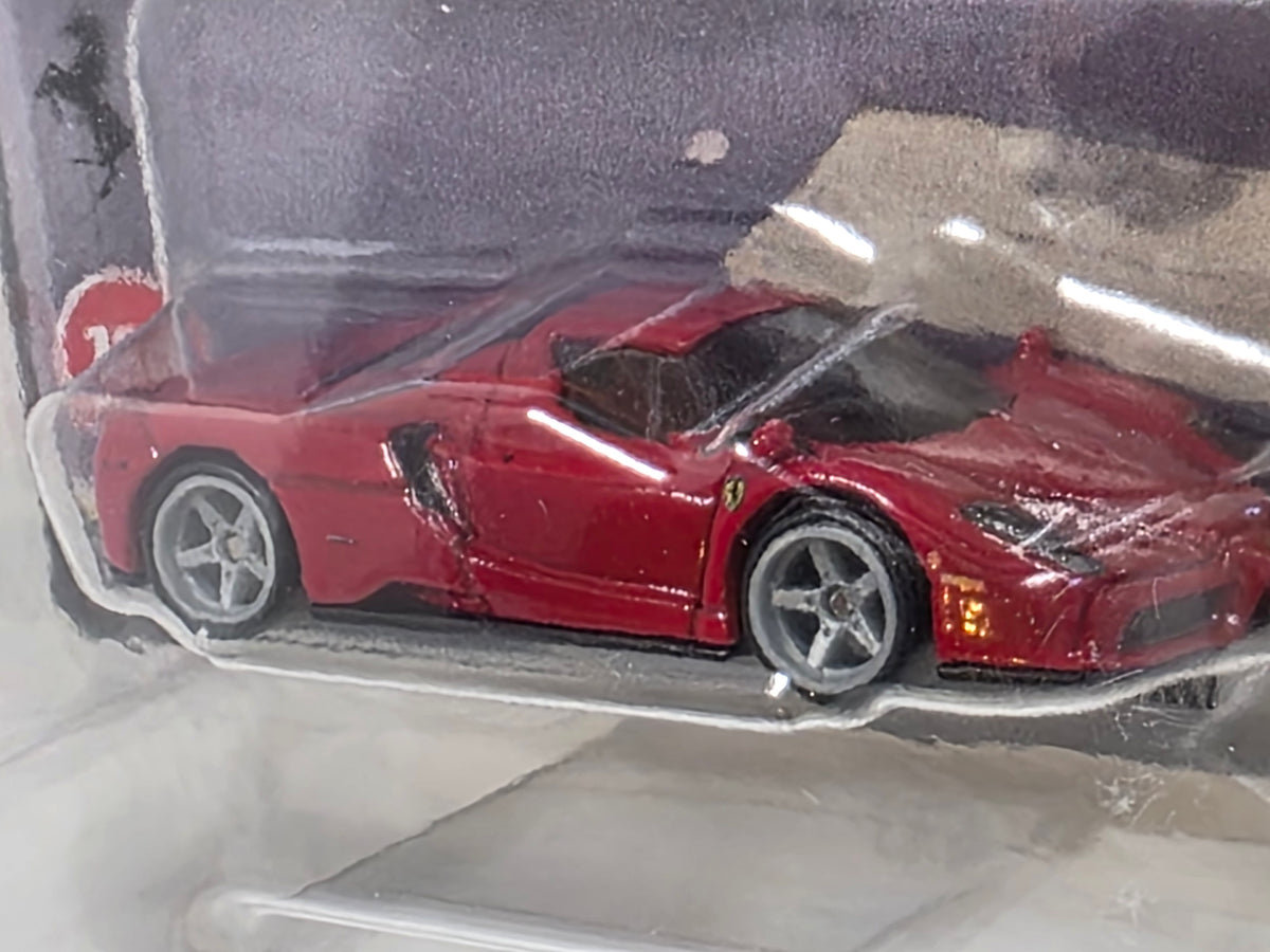 HOT WHEELS PREMIUM BOULEVARD FERRARI ENZO NEW INCLUDES PROTECTOR - JHW22 -NEW