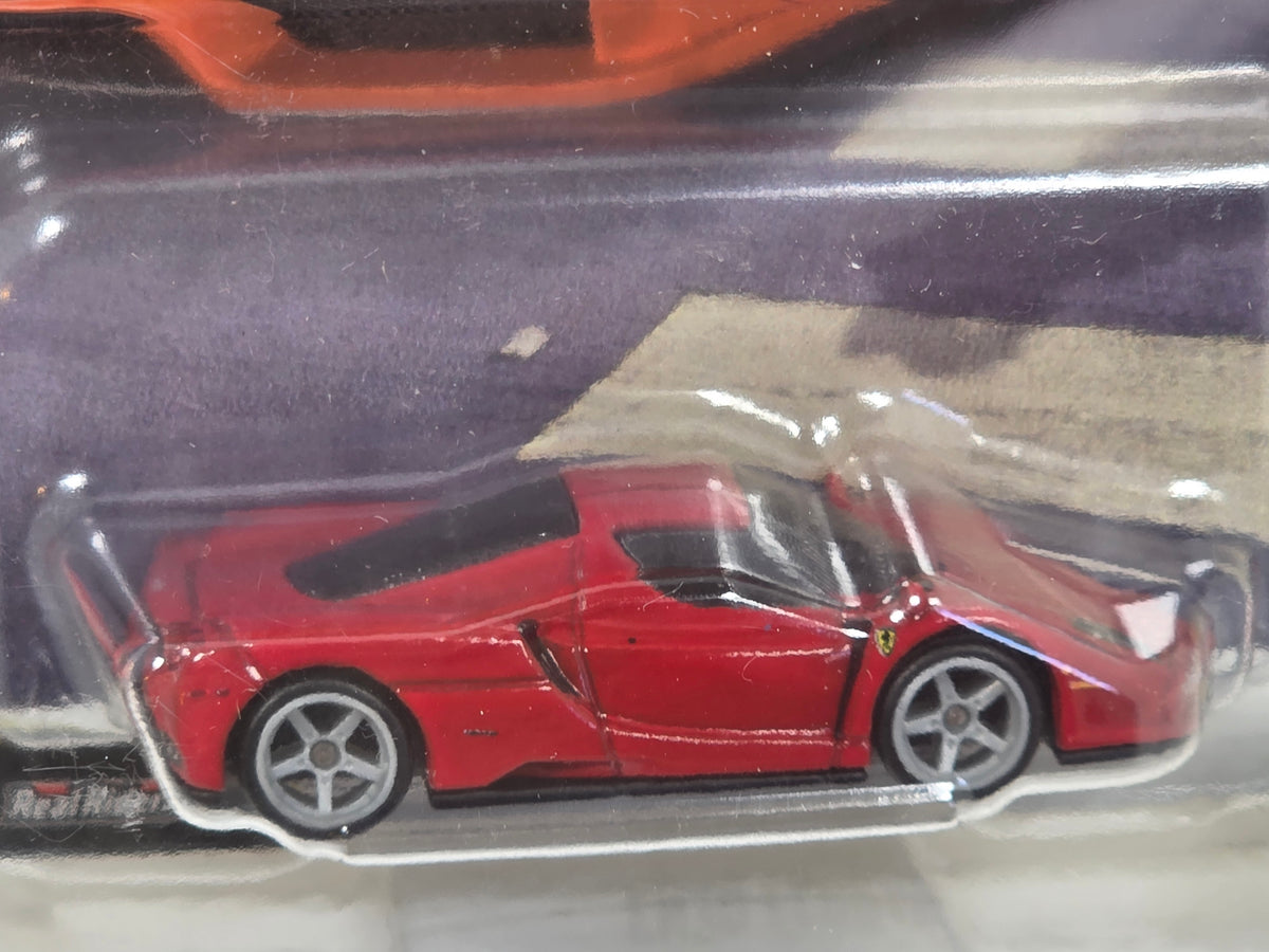 HOT WHEELS PREMIUM BOULEVARD FERRARI ENZO NEW INCLUDES PROTECTOR - JHW22 -NEW