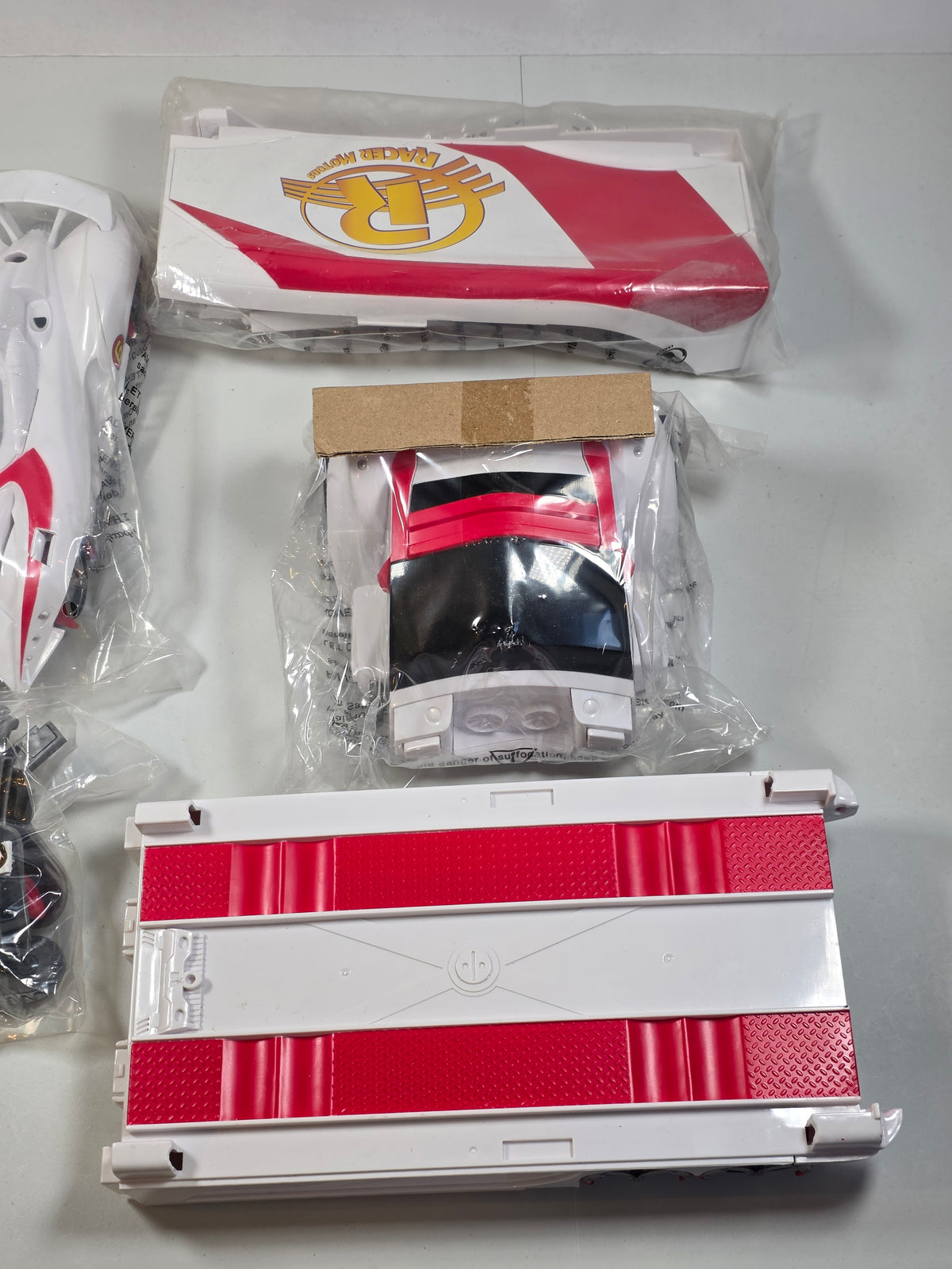 Hot Wheels Speed Racer Mach 6 & Battle Rig Transporter Playset M4210 PRE OWNED   - Open Box