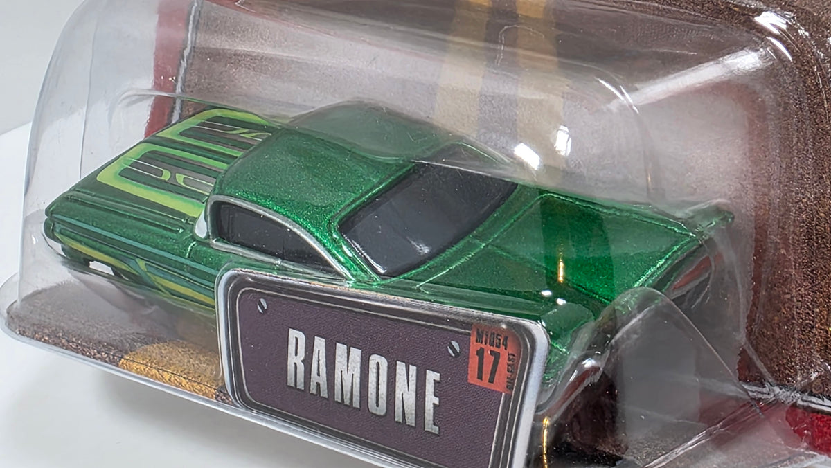 DISNEY PIXAR CARS - THE WORLD OF CARS - RAMONE - GREEN - 2007 - NEW