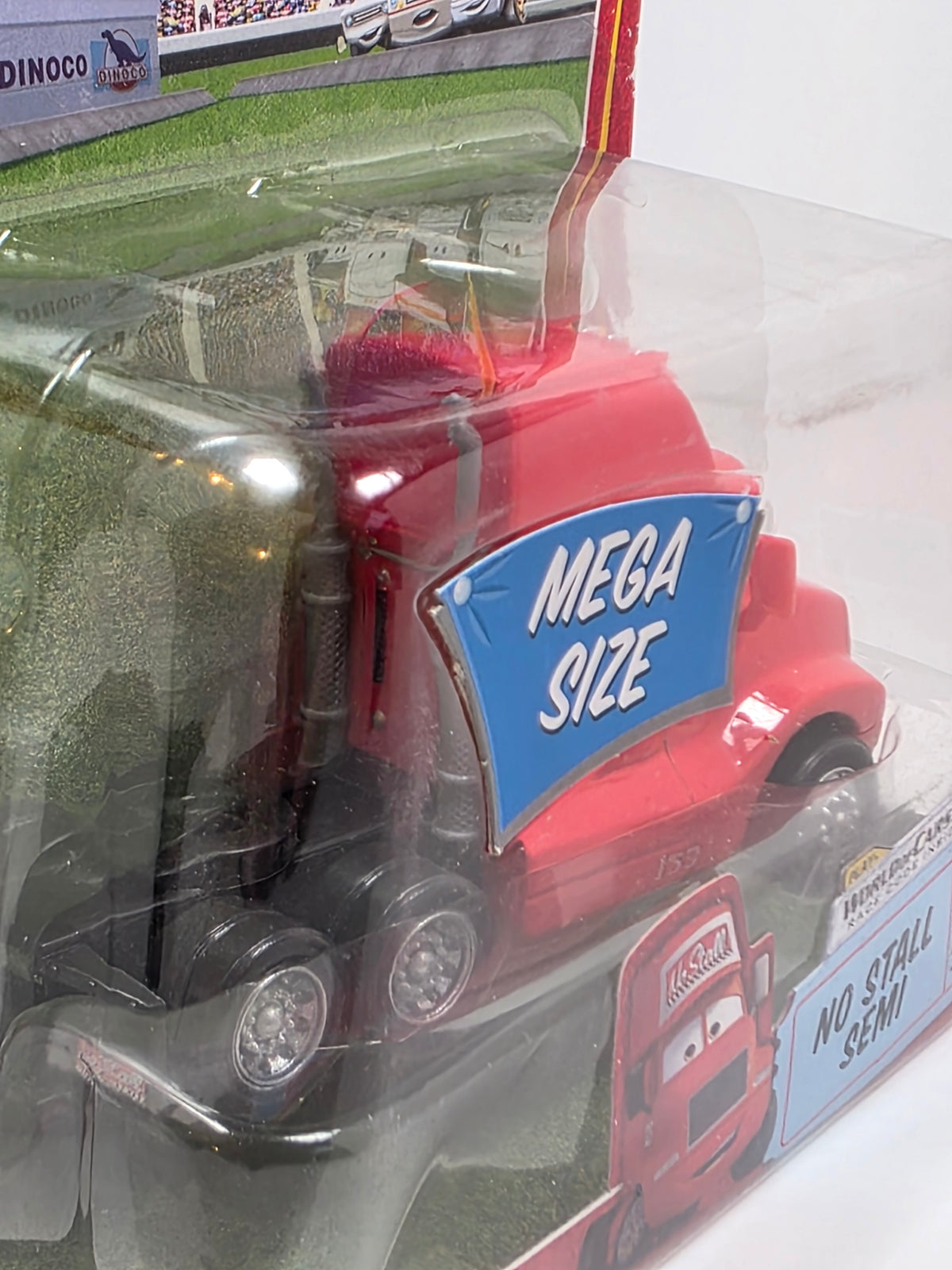 DISNEY PIXAR CARS - THE WORLD OF CARS - NO STALL CAB - RED - 2009 - NEW