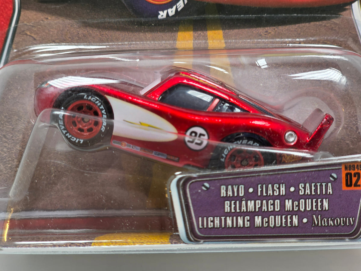 DISNEY PIXAR CARS - THE WORLD OF CARS - RADIATOR SPRINGS LIGHTNING MCQUEEN - 2008 - NEW
