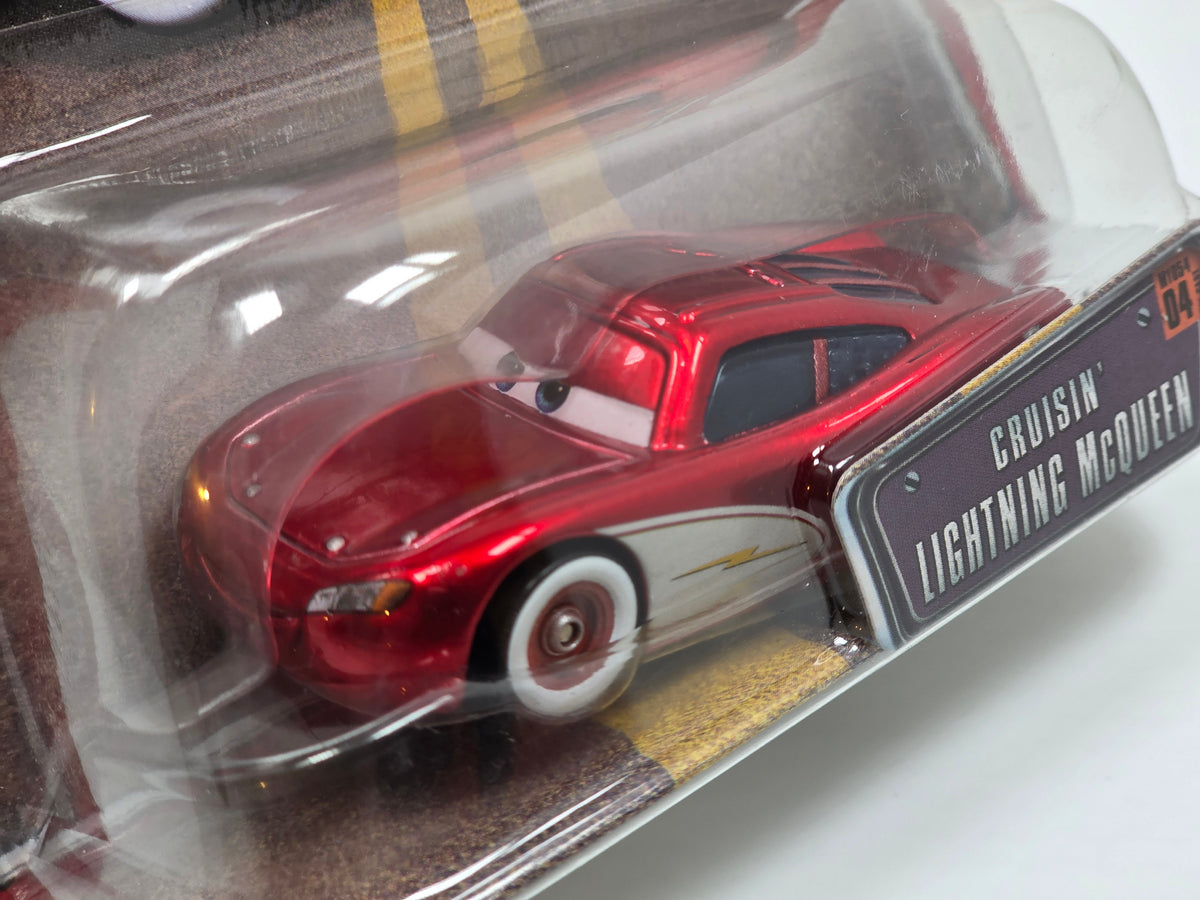 DISNEY PIXAR CARS - THE WORLD OF CARS - CRUISIN' LIGHTNING MCQUEEN - 2008 - NEW