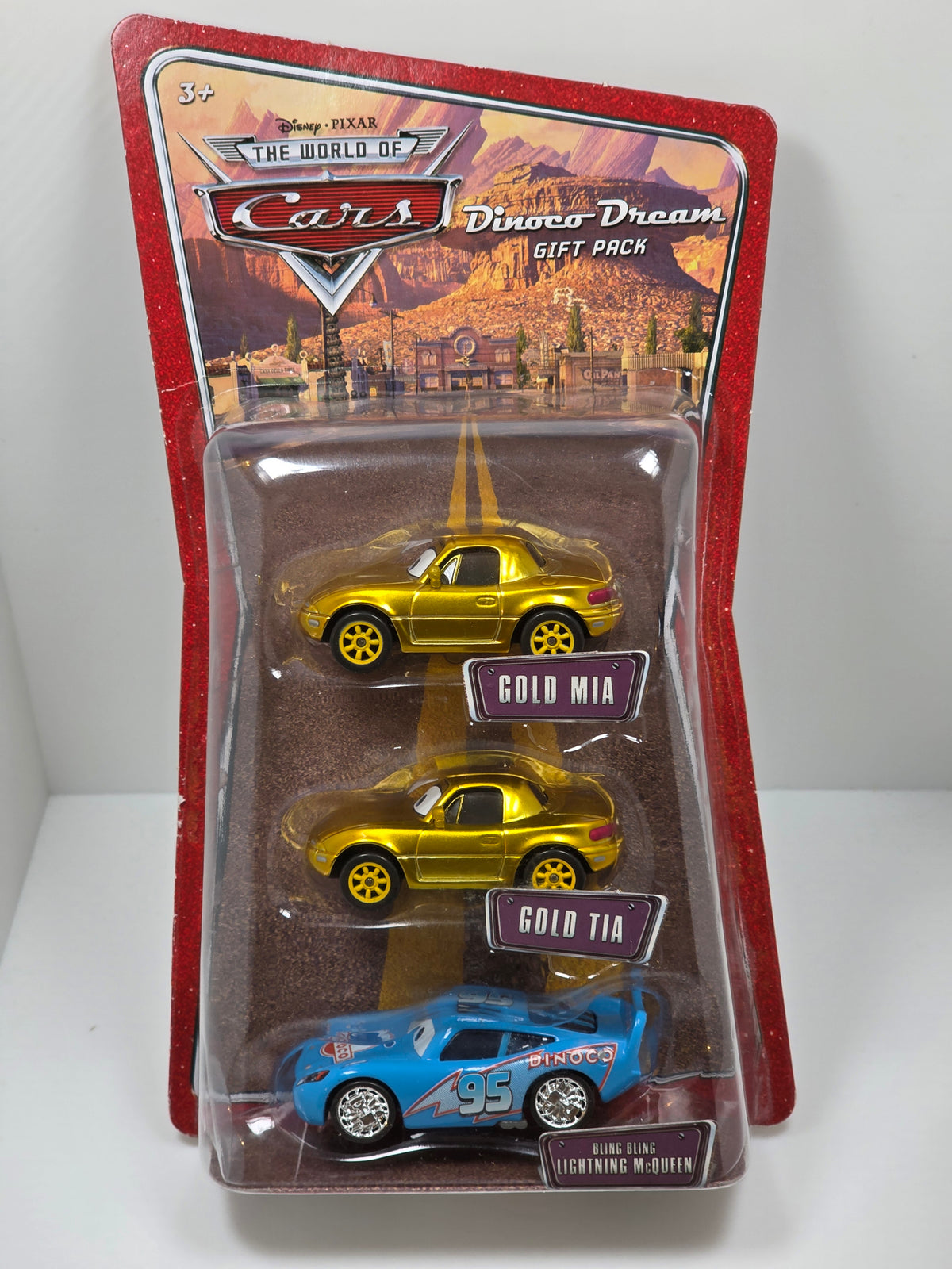 DISNEY PIXAR CARS - THE WORLD OF CARS - DINOCO DREAM GIFT PACK  - 2007 - NEW