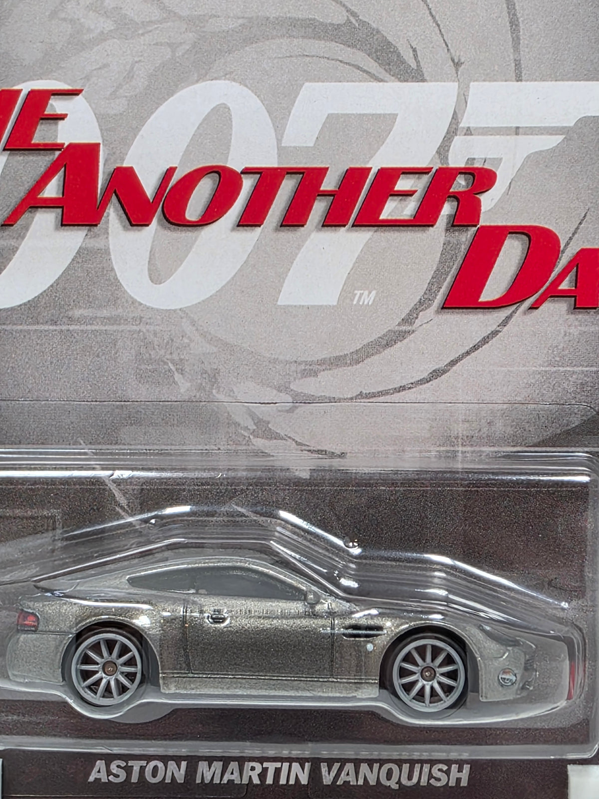 HOT WHEELS PREMIUM POP CULTURE - ASTON MARTIN VANQUISH - 007 DIE ANOTHER DAY