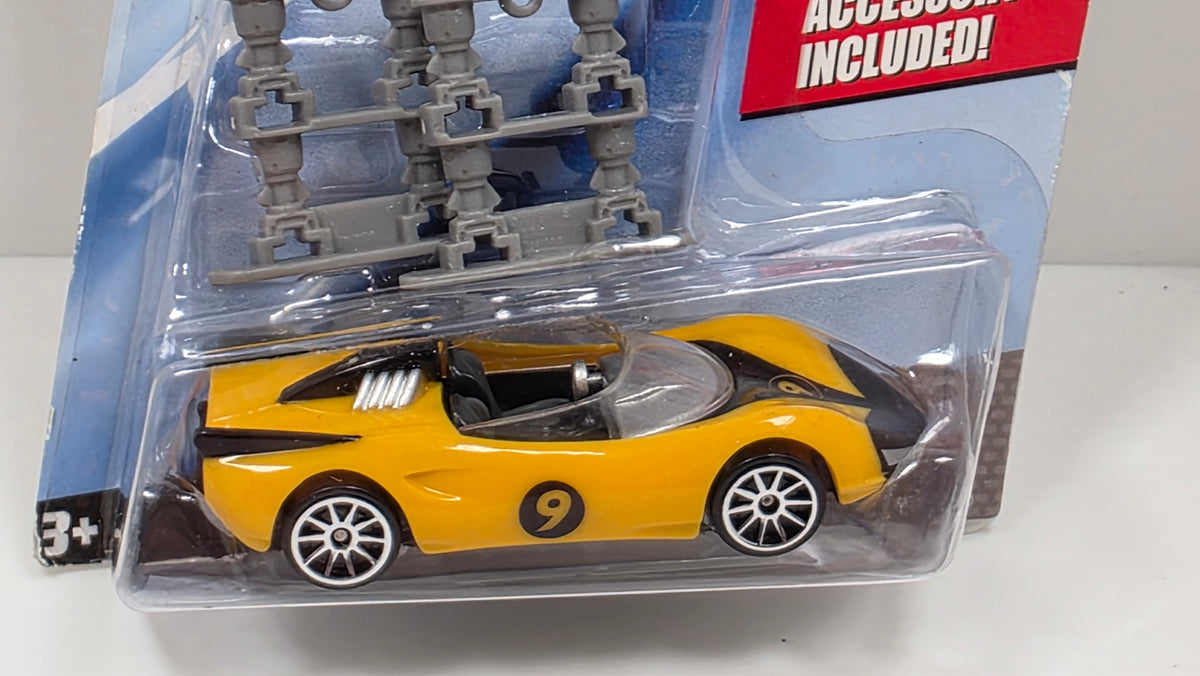 HOT WHEELS - SPEED RACER - RACER X #9 STREET CAR JUMP JACKS - M5919 2008 - NEW
