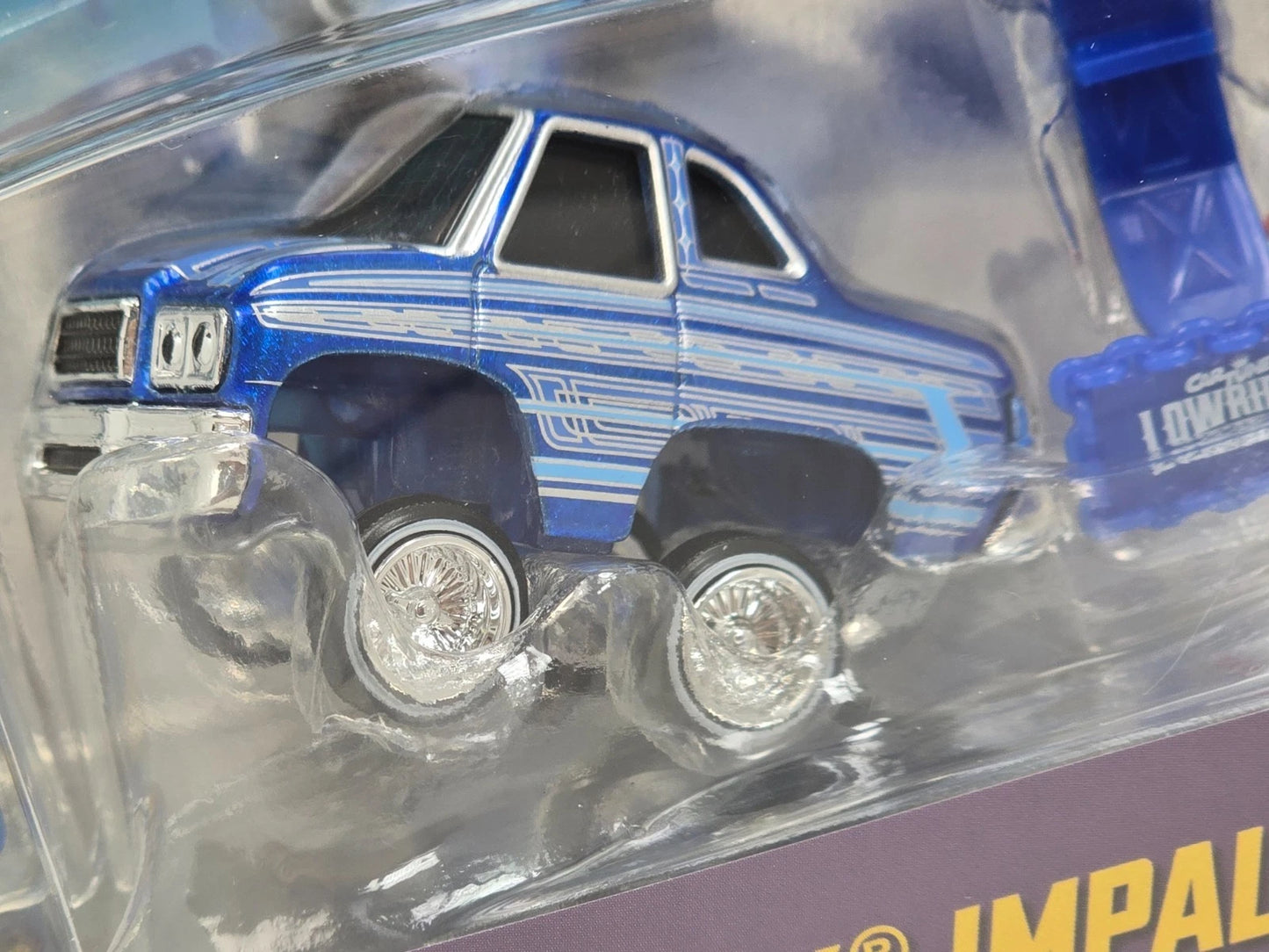 CAR TUNED LOWRIDERS SERIES 3 - '75 CHEVY IMPALA - #01 SHOW & GLOW