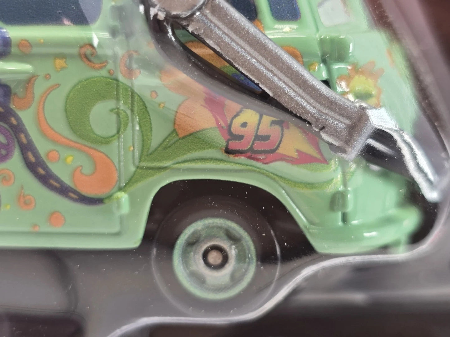 DISNEY PIXAR CARS - RACE TEAM FILLMORE WITH HEADSET