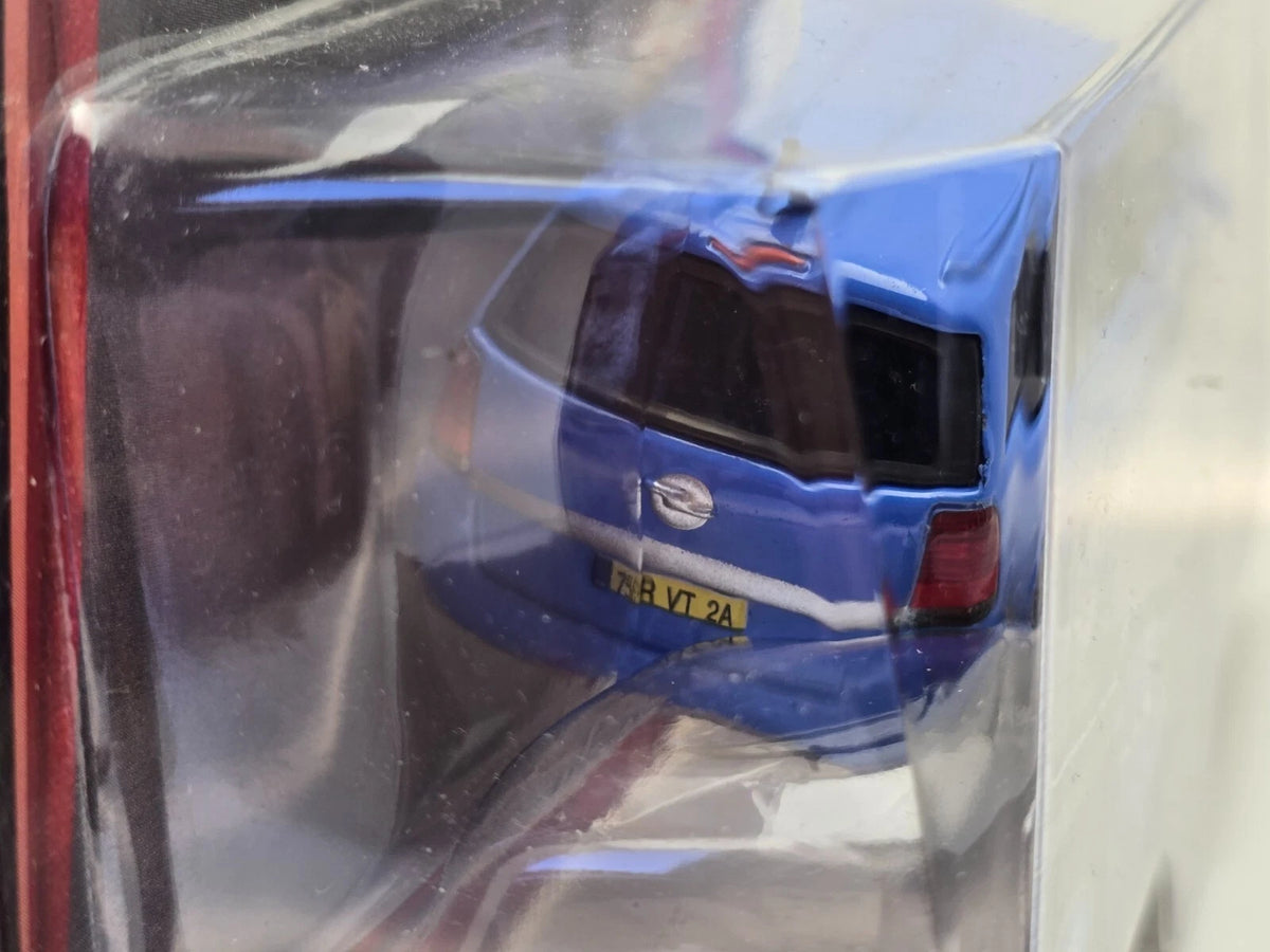 DISNEY PIXAR CARS 2 - ALEX VANDEL - OPEL ZAFIRA - CHASE - SEALED NEW